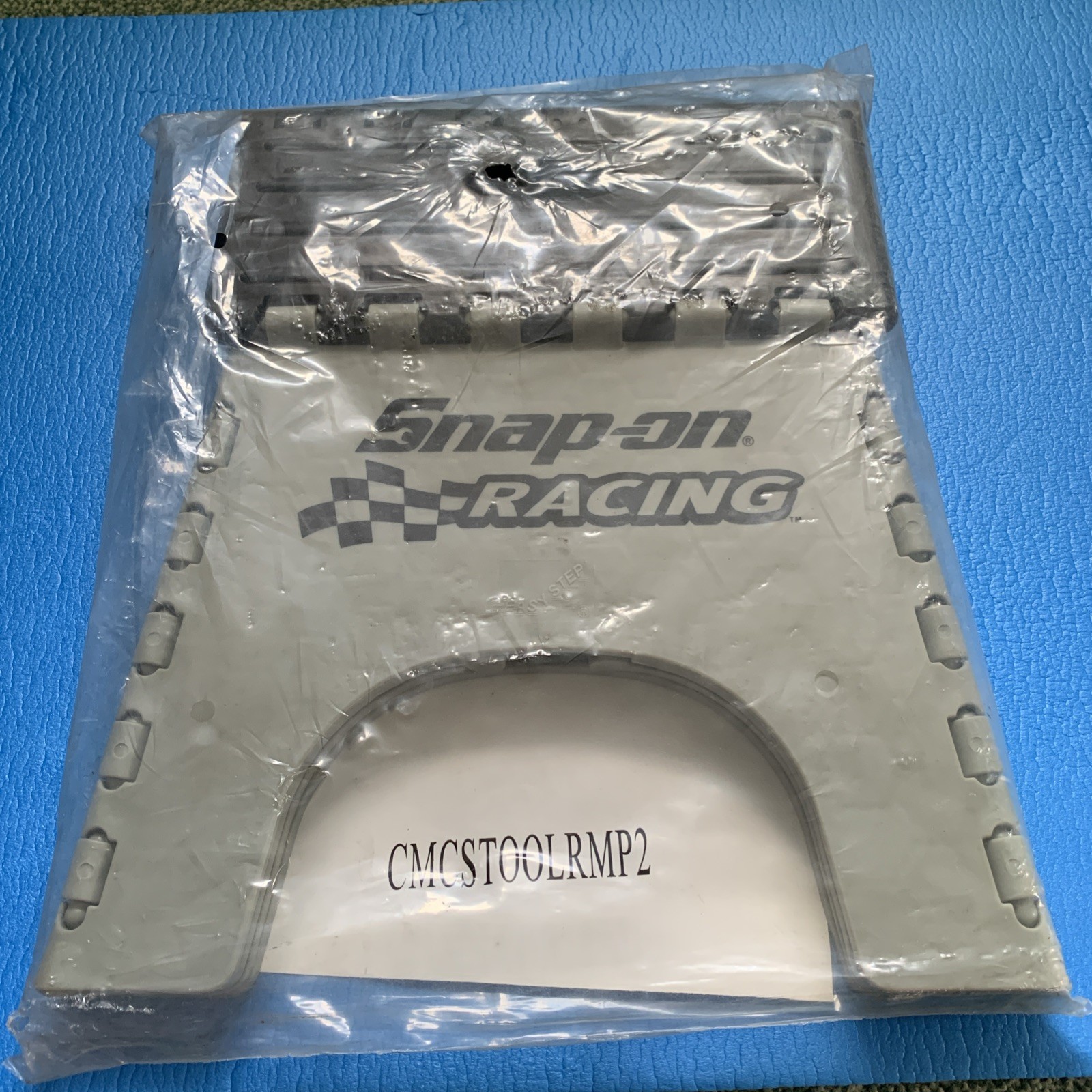 Snap On racing Folding Step / Stool grey & black