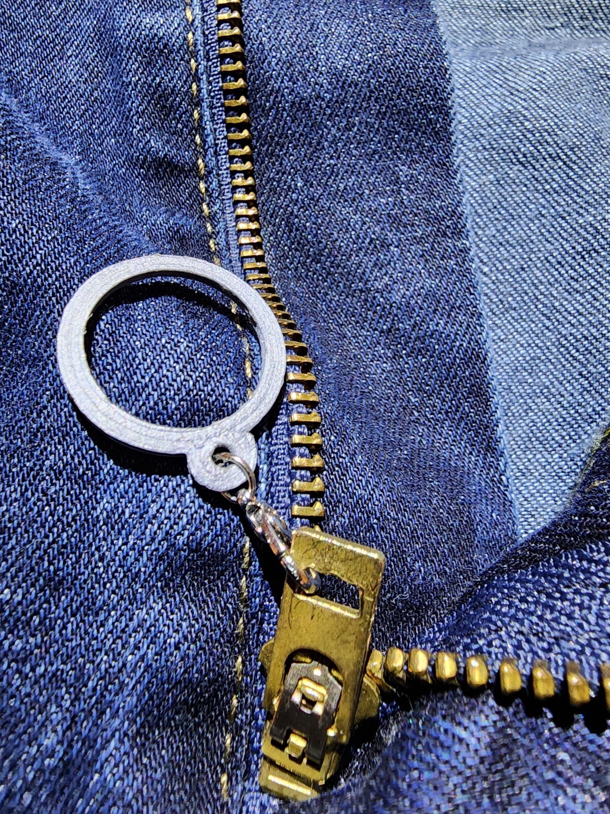 🌟 Introducing the ZipperGripper – The Solution to Keeping Your Fly Secure 🌟