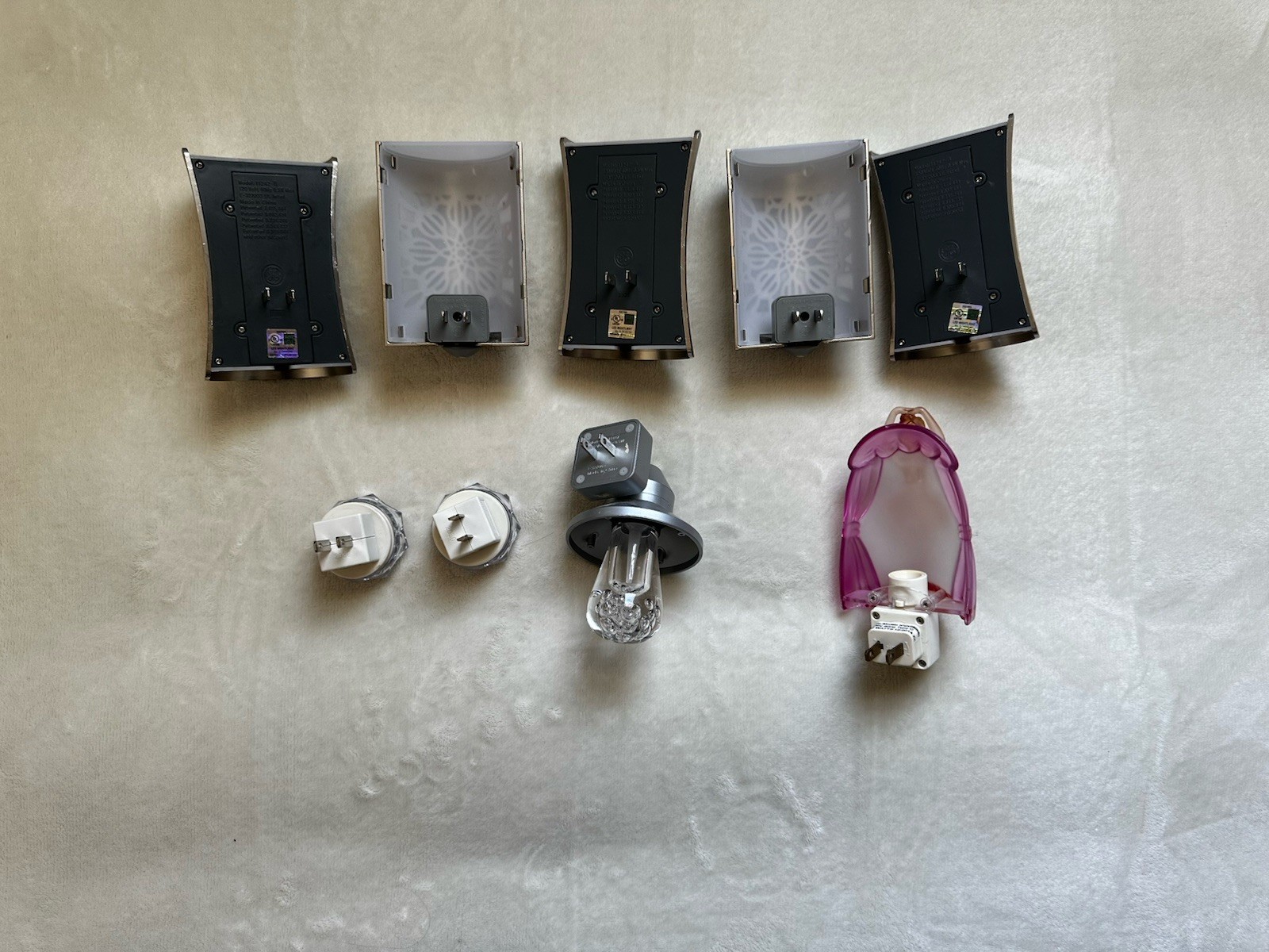 Plug-In Night Lights – 9 Pieces