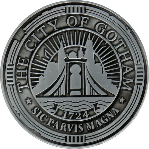 DC The Batman - Limited Edition Medallion - City of Gotham [Used Very Good Toy]