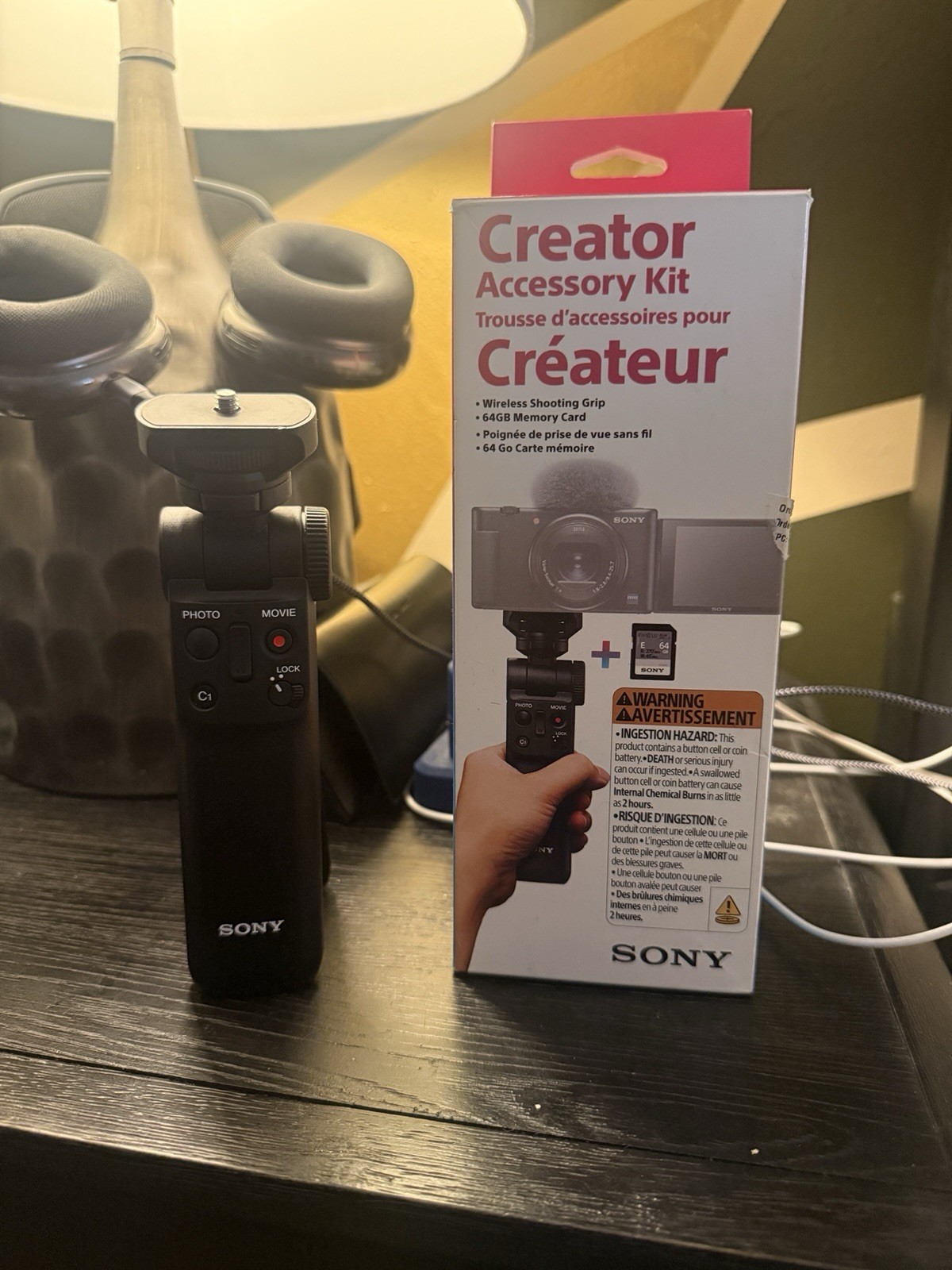 Sony Creator Accessory Kit Wireless Shooting Grip Black for Camera 64GB Card