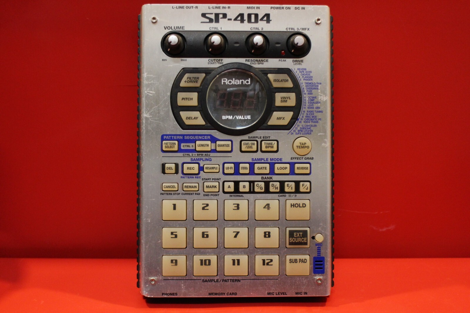 AS-IS ROLAND SP-404 Portable Linear Wave Sampler SP 404 U1626 221026