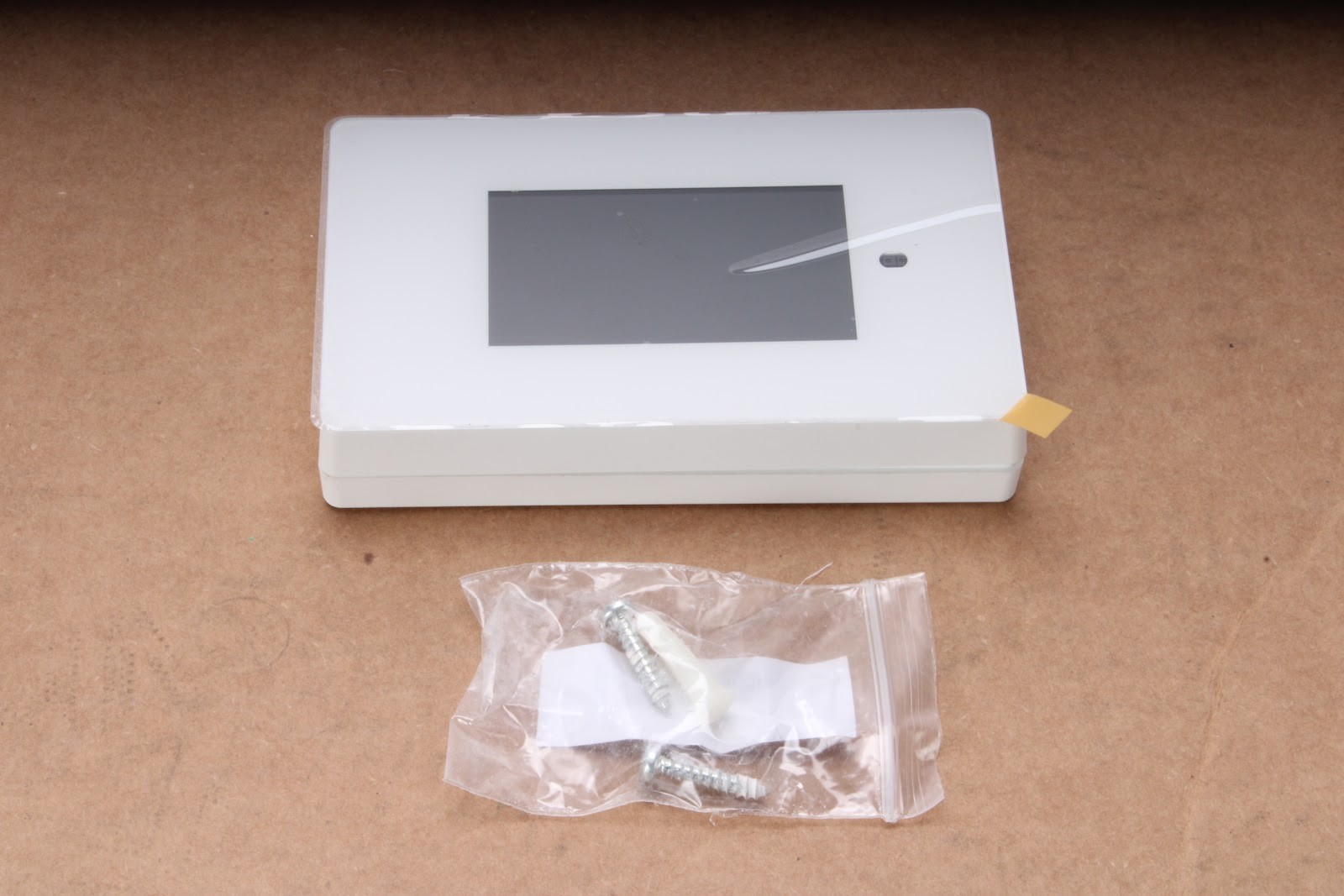 Savant CLI-W200W-00 Multistat Smart Thermostat