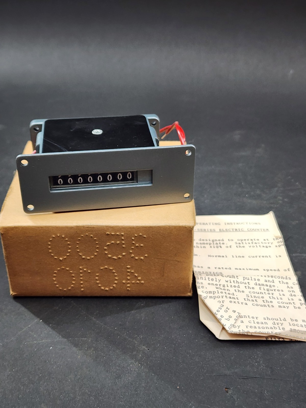 NOS Durant 8-YP-1-3-RMF-PM Electric Counter – 24VDC – 8 Digit Counter