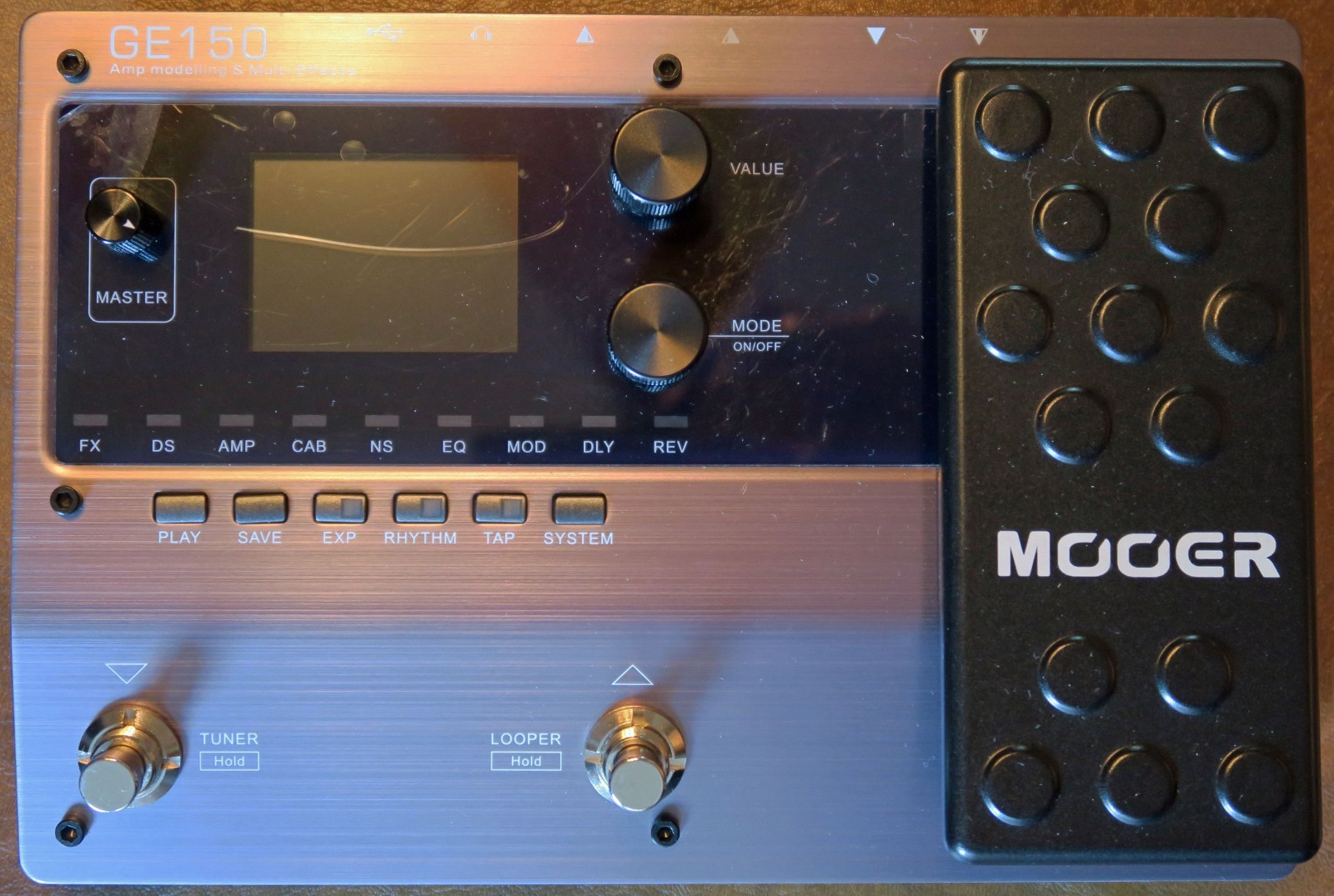 MOOER GE150 Electric Guitar Amp Modelling Multi Effects Pedal w Expression & IR