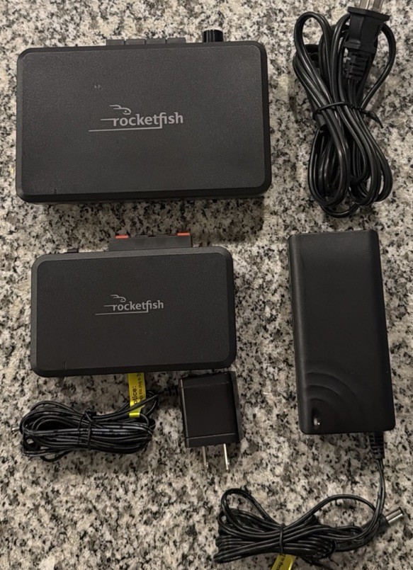 Rocketfish RF-WRSK18 Wireless Rear Speaker Kit Transmitter/Sender Receiver OEM