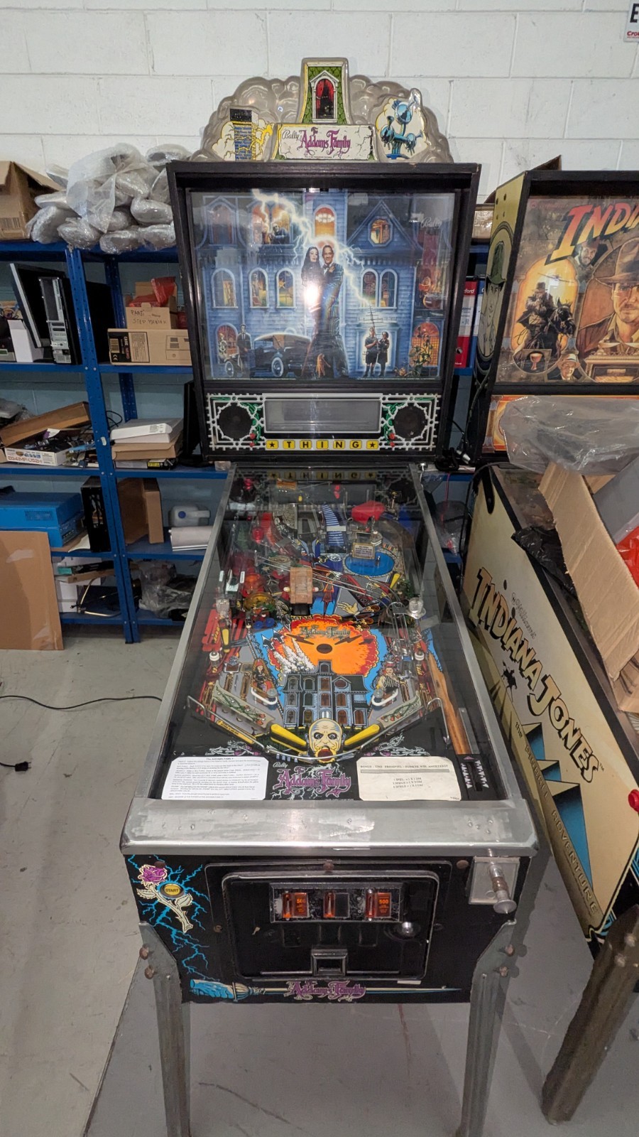 BALLY ADDAMS FAMILY PINBALL / PINBALL MACHINE (1991) IN VERY GOOD CONDITION