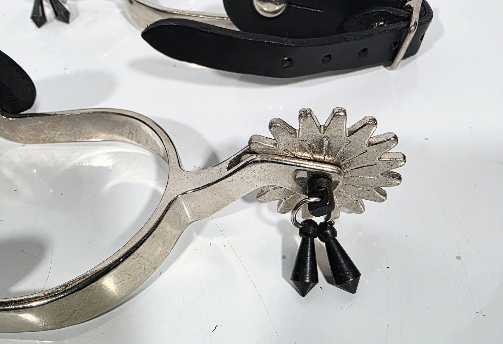 WEAVER tough 1 Adjustable Leather Strap Spurs
