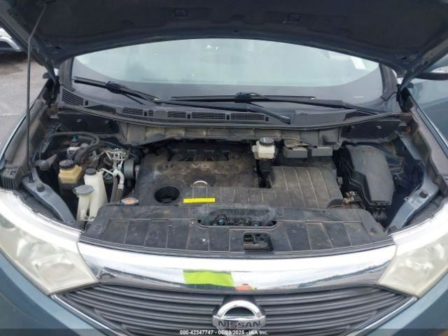 QUEST 2013 Glove Box 4842473