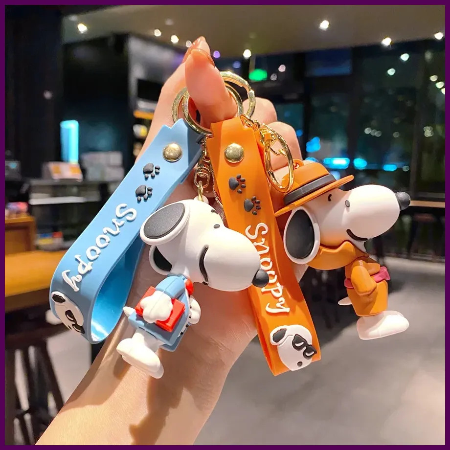 Snoopys Keychain Cartoon Figure Model Doll KeyRing Cute Boy Girl Bag Decorations