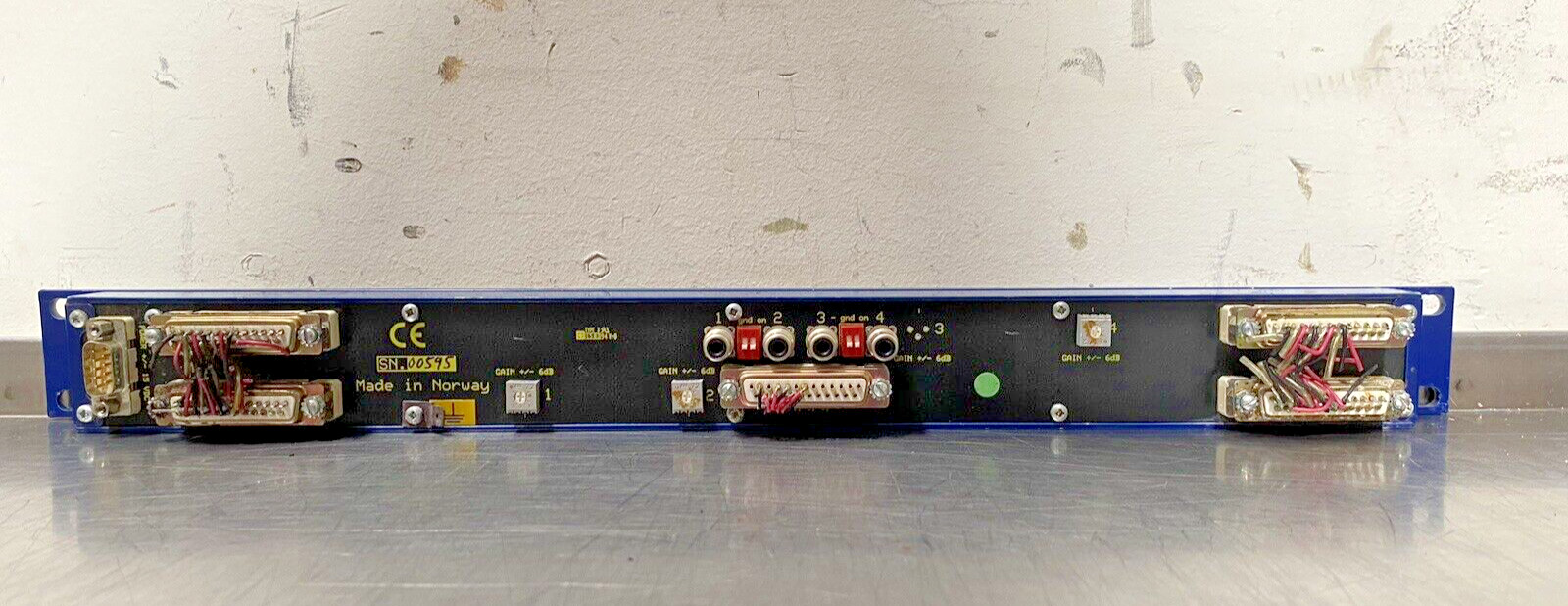 Network Conquer A0108DS Balanced 1 to 8 Dual Stereo Audio Distribution Amplifier