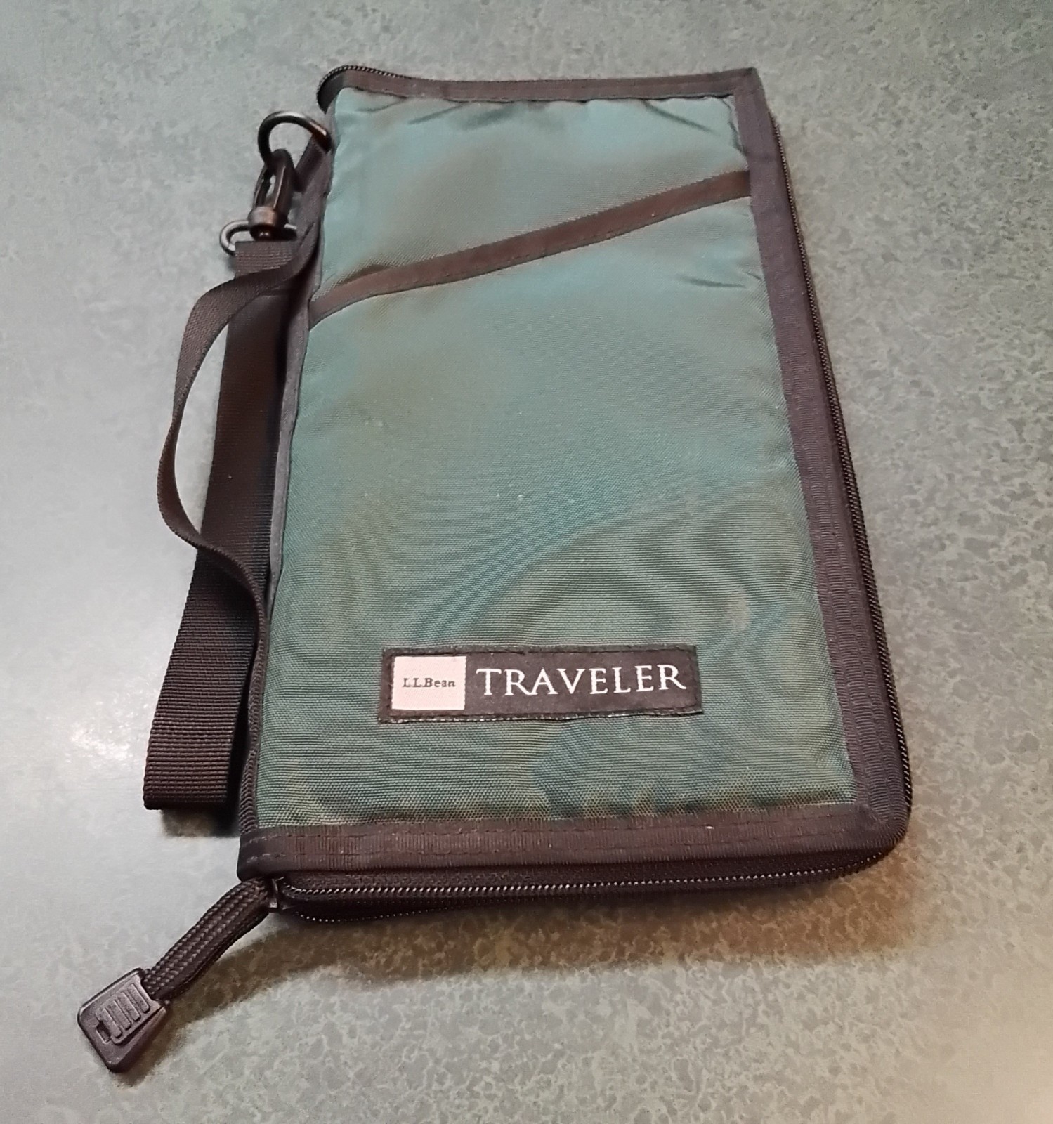 LL Bean Traveler Long Wallet Organizer Cards Passport Document Holder Green