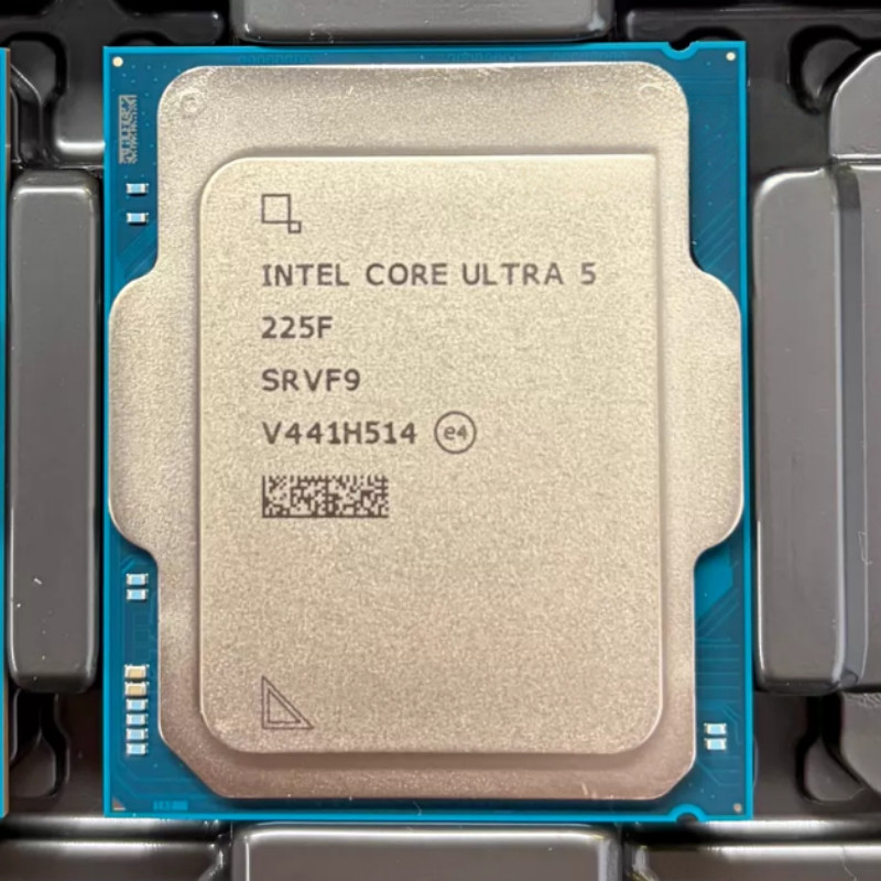 Intel Xeon 225F 8-Core Server CPU Processor No Integrated Graphics Tray