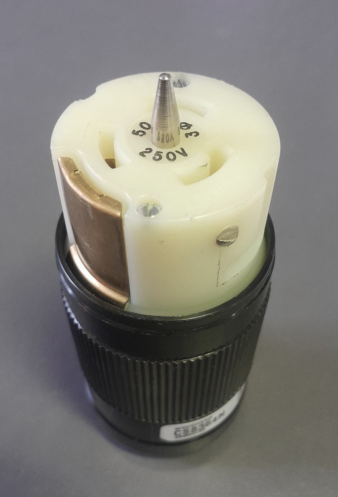 Woodhead Female Connector Plug 250 V 3 pole 4 wire twistlock #CS8364N