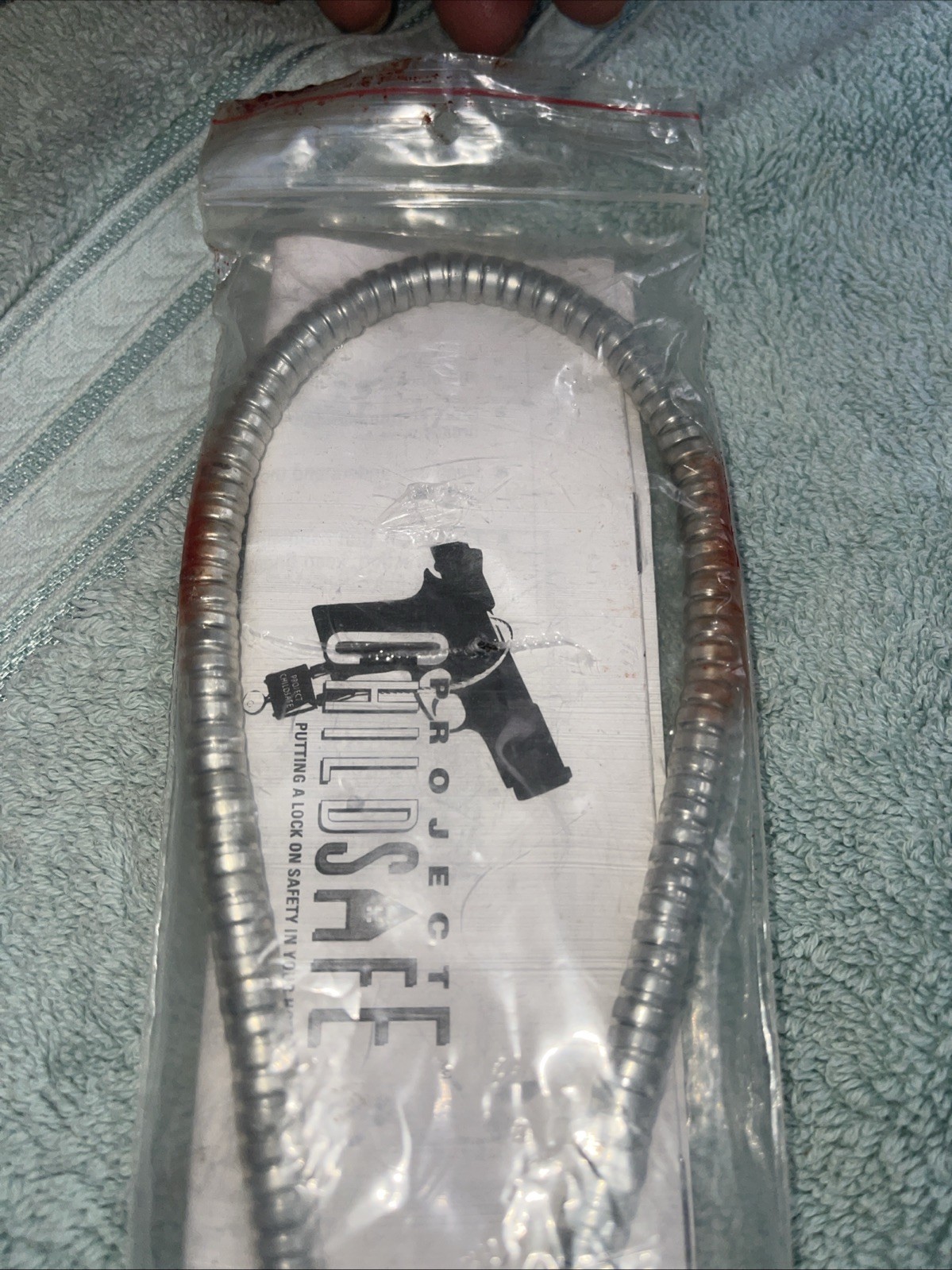 Project Child safe Gun Lock w/2 Keys and Instructions