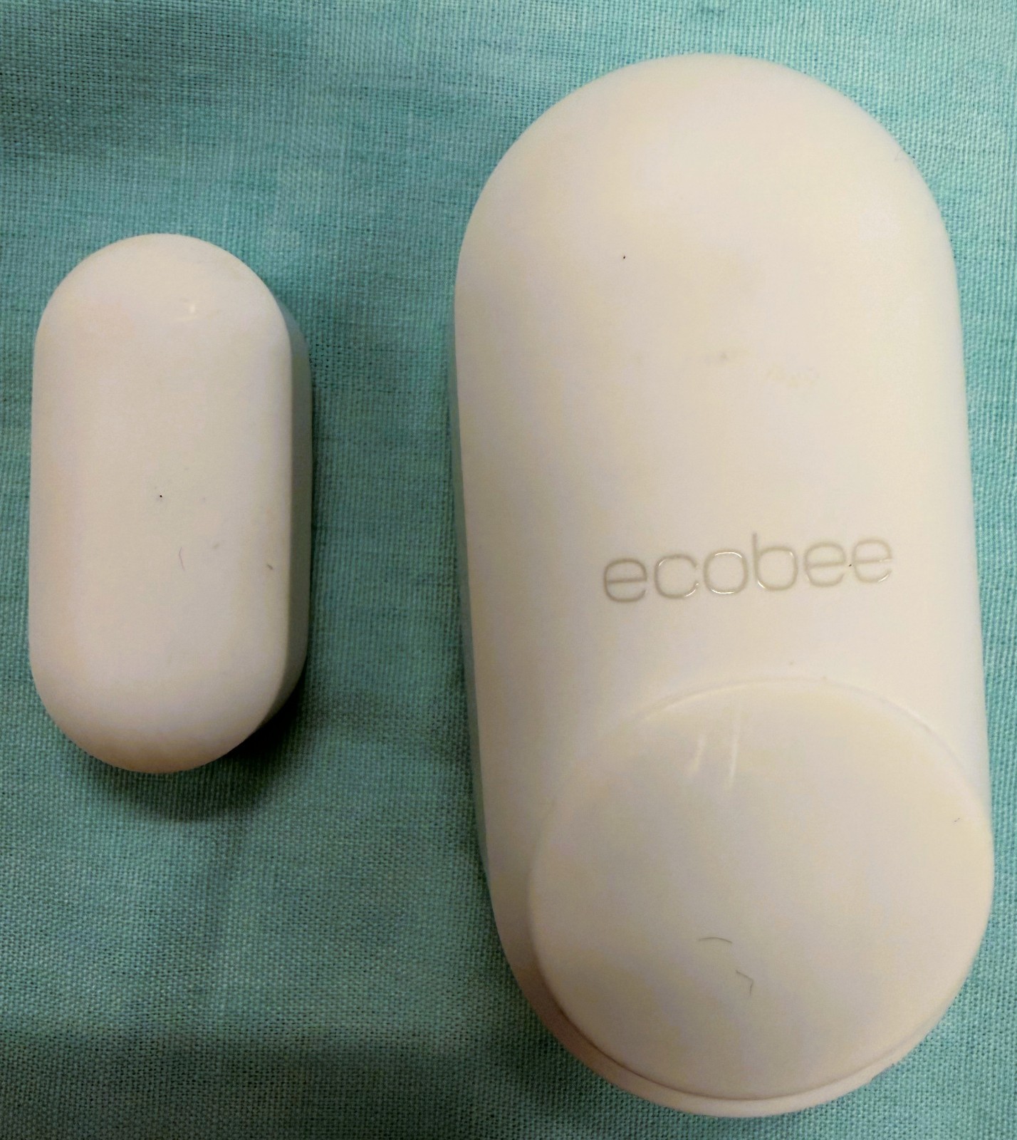 ecobee Smart Sensor Door and Window White EBDWC01 and battery