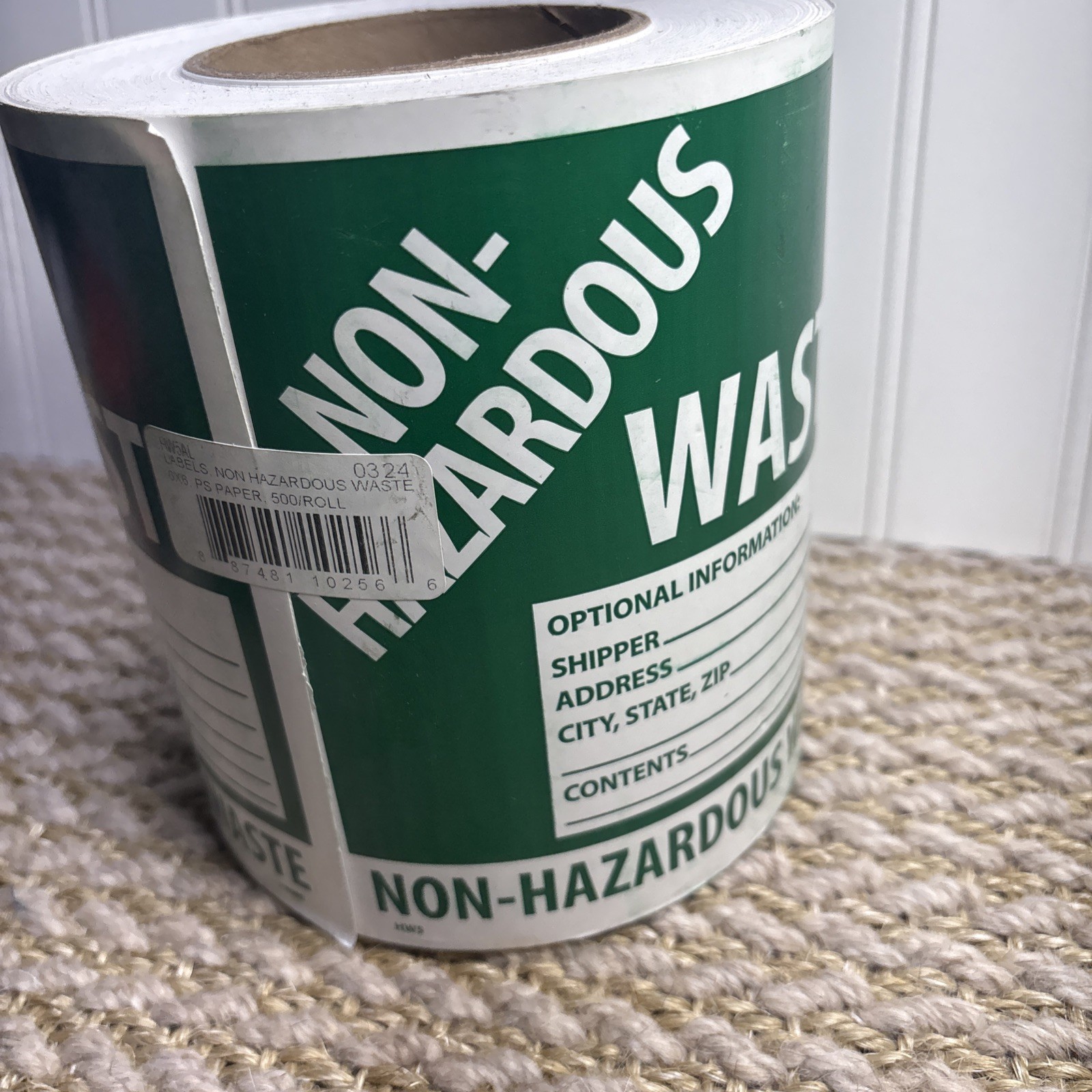 Non-Hazardous Waste Sticker Roll 6”x 6” 500 Count Roll. New
