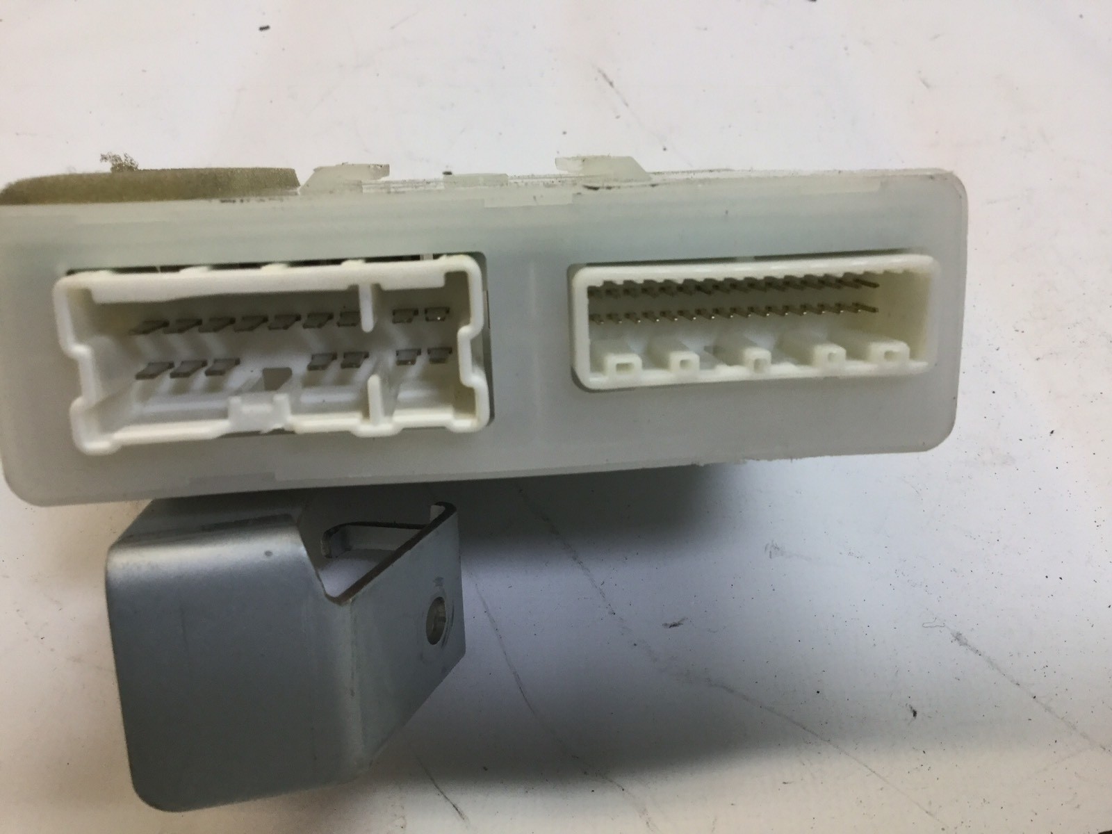 06 07 INFINITI M35 M45 FRONT LEFT SEAT CONTROL MODULE UNIT OEM S