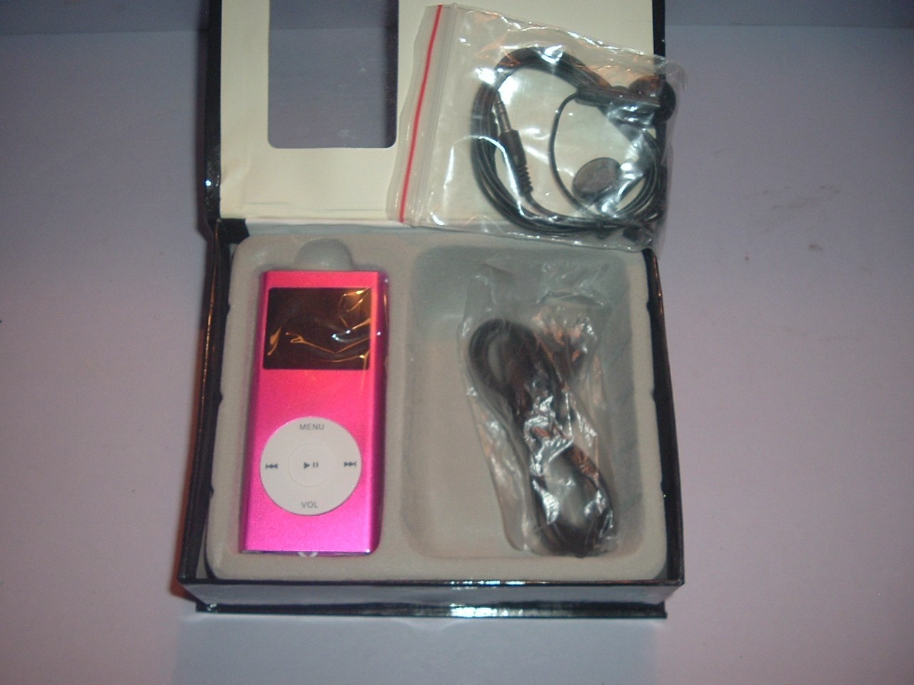 Pink mp34Digital Audio Player New in the Box