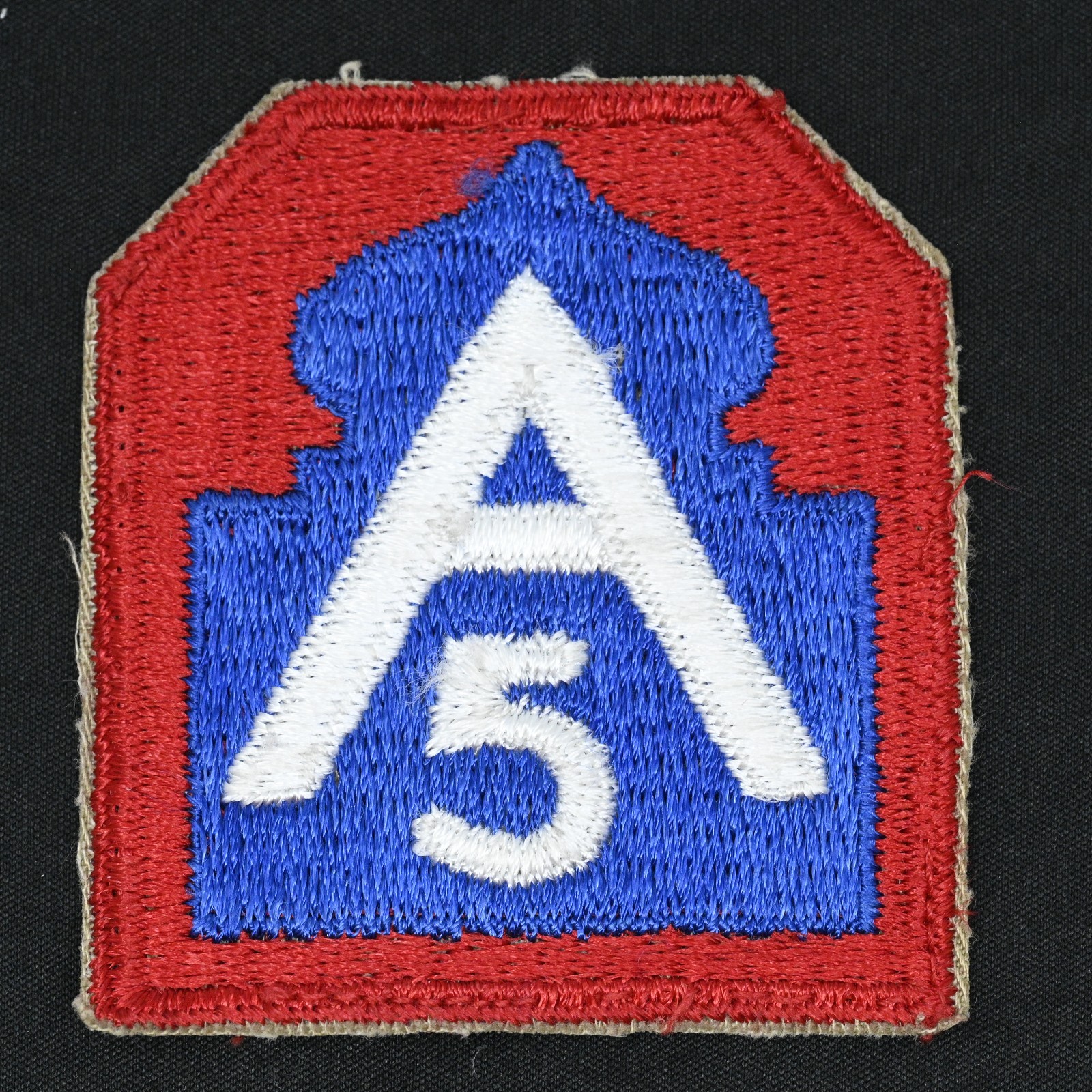 United States FIFTH ARMY Shoulder Sleeve Patch 2.5 x 2.75 inch