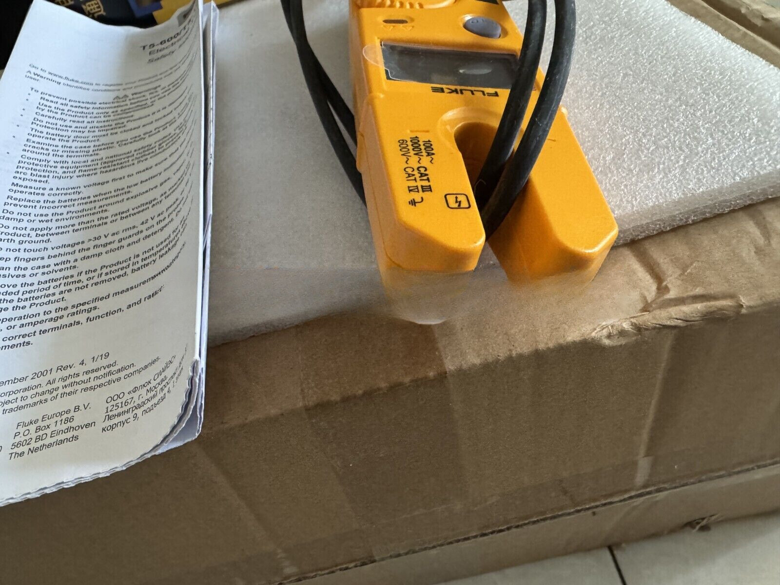 Fluke T5-600 Clamp Meter Continuity Current Electrical Tester Fast shipping