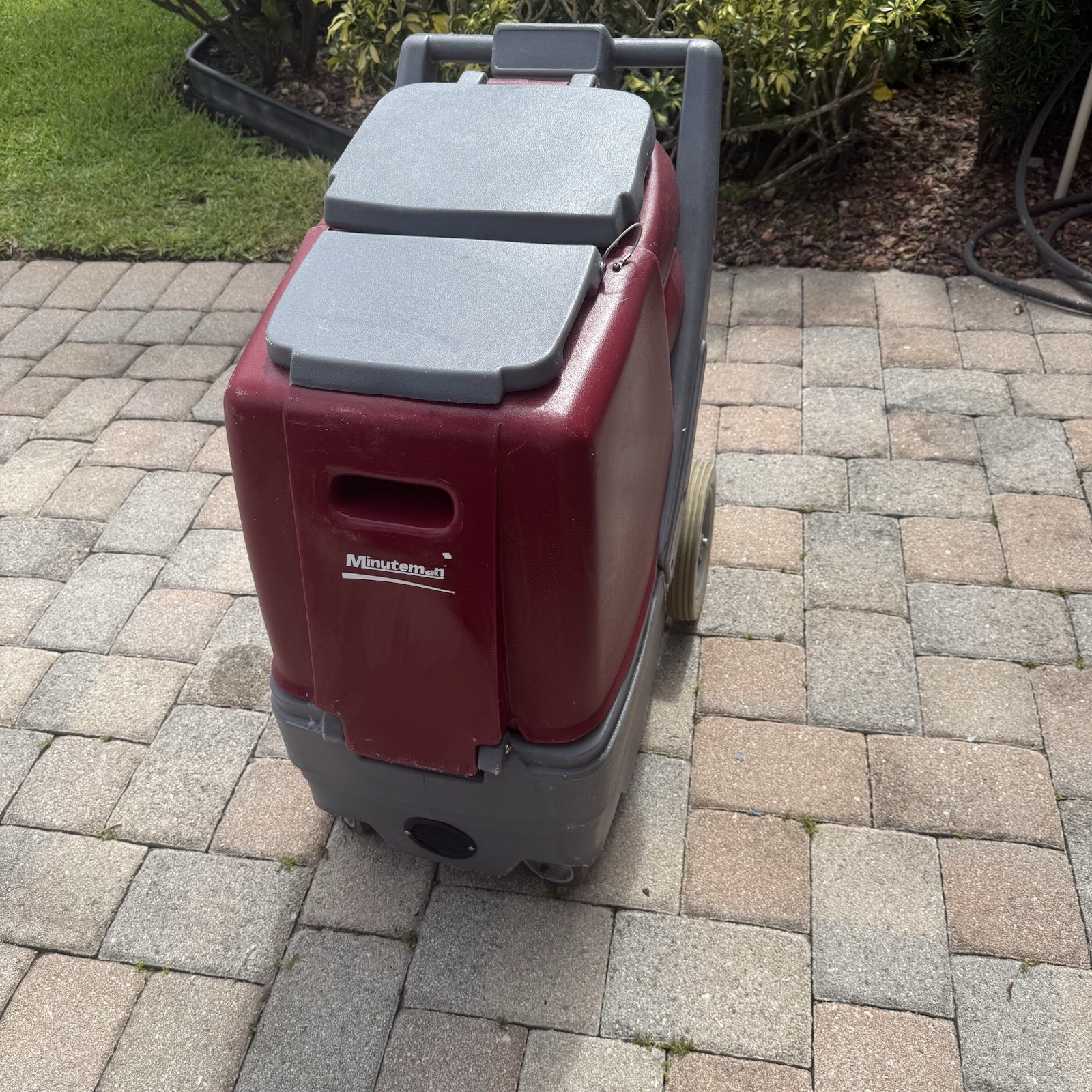 MINUTEMAN - RC100 - Carpet Extractor - RUSH Series