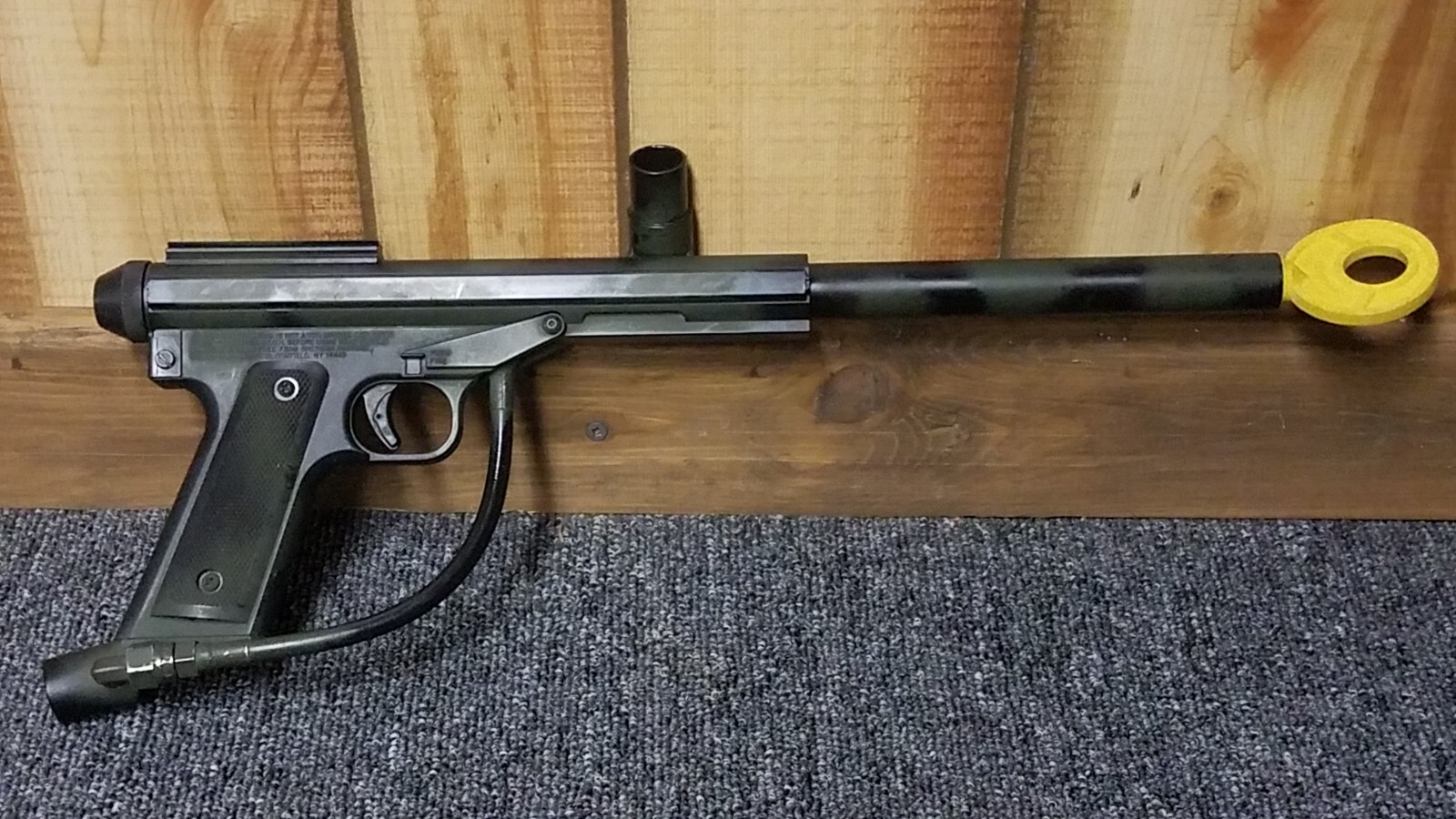 Sheridan XTS Paintball Gun (Includes: Manual, Hopper, Squeegee)