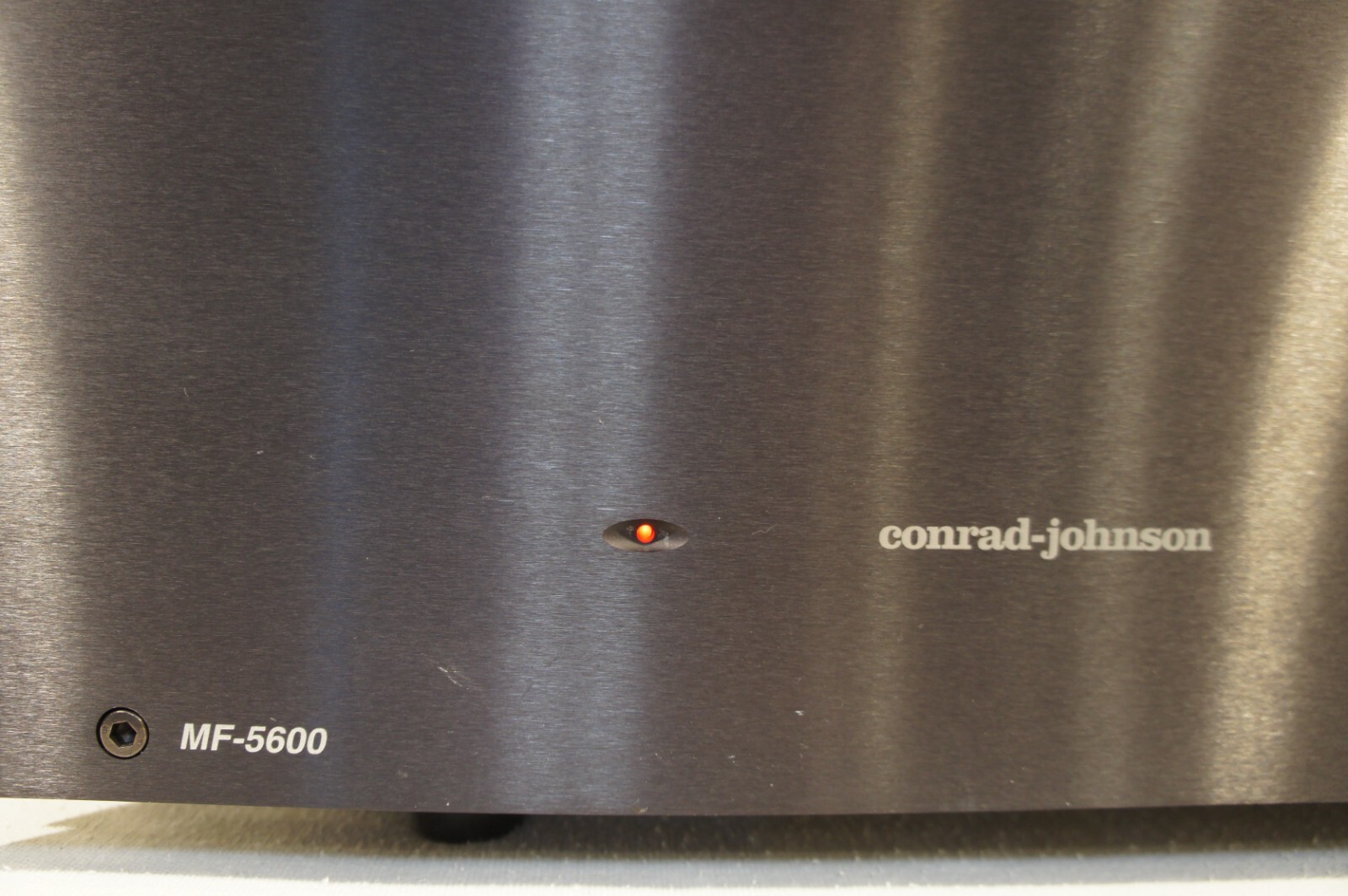 CONRAD JOHNSON MF-5600 POWER AMPLIFIER