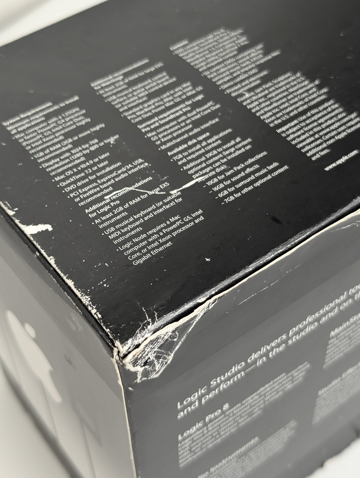 Apple Logic Studio Logic Pro 8 Box Set CDs Manuals Legacy Mac READ