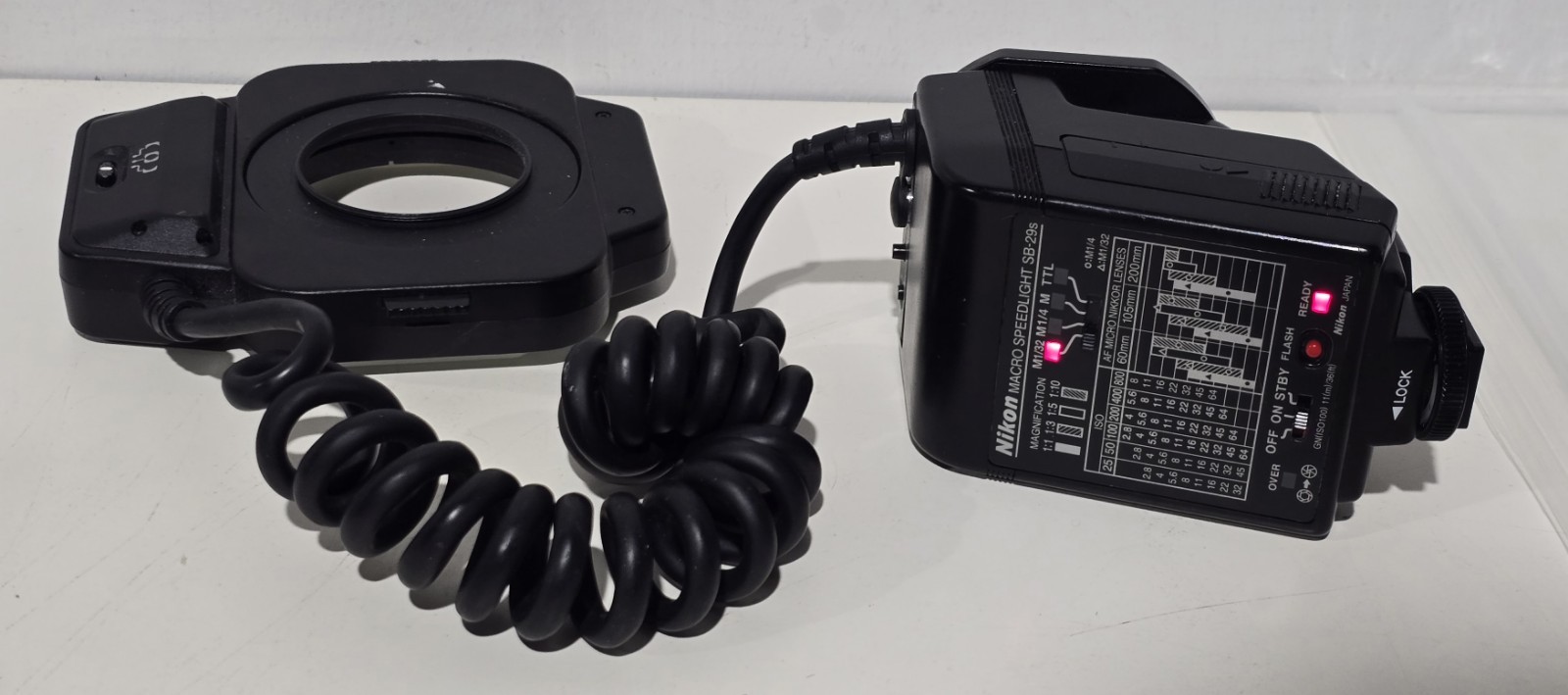 Nikon Macro Speedlight SB-29s Flash for Macro Photography