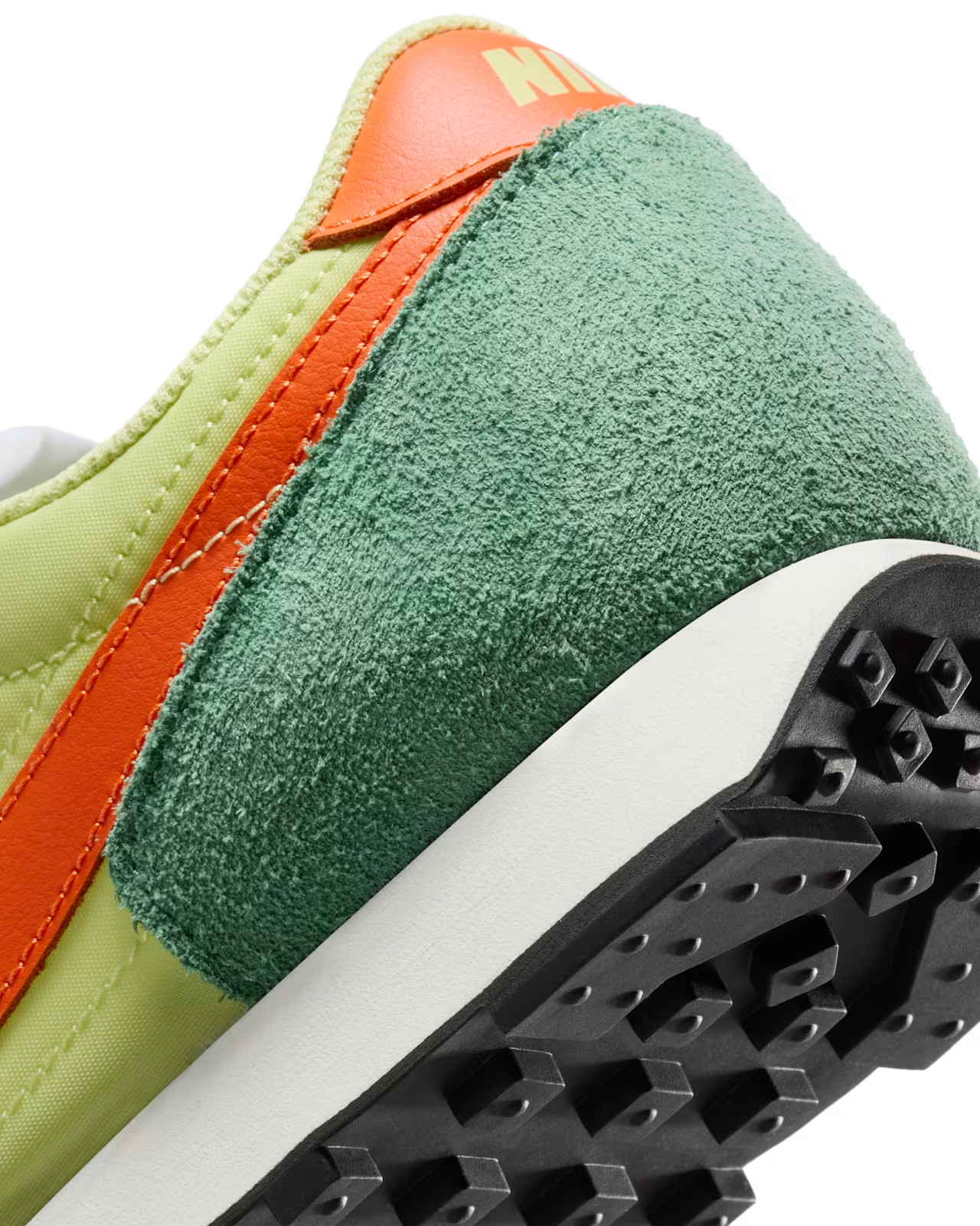 New Nike Daybreak SP Shoes - Limelight/ Healing Jade (BV7725-300)