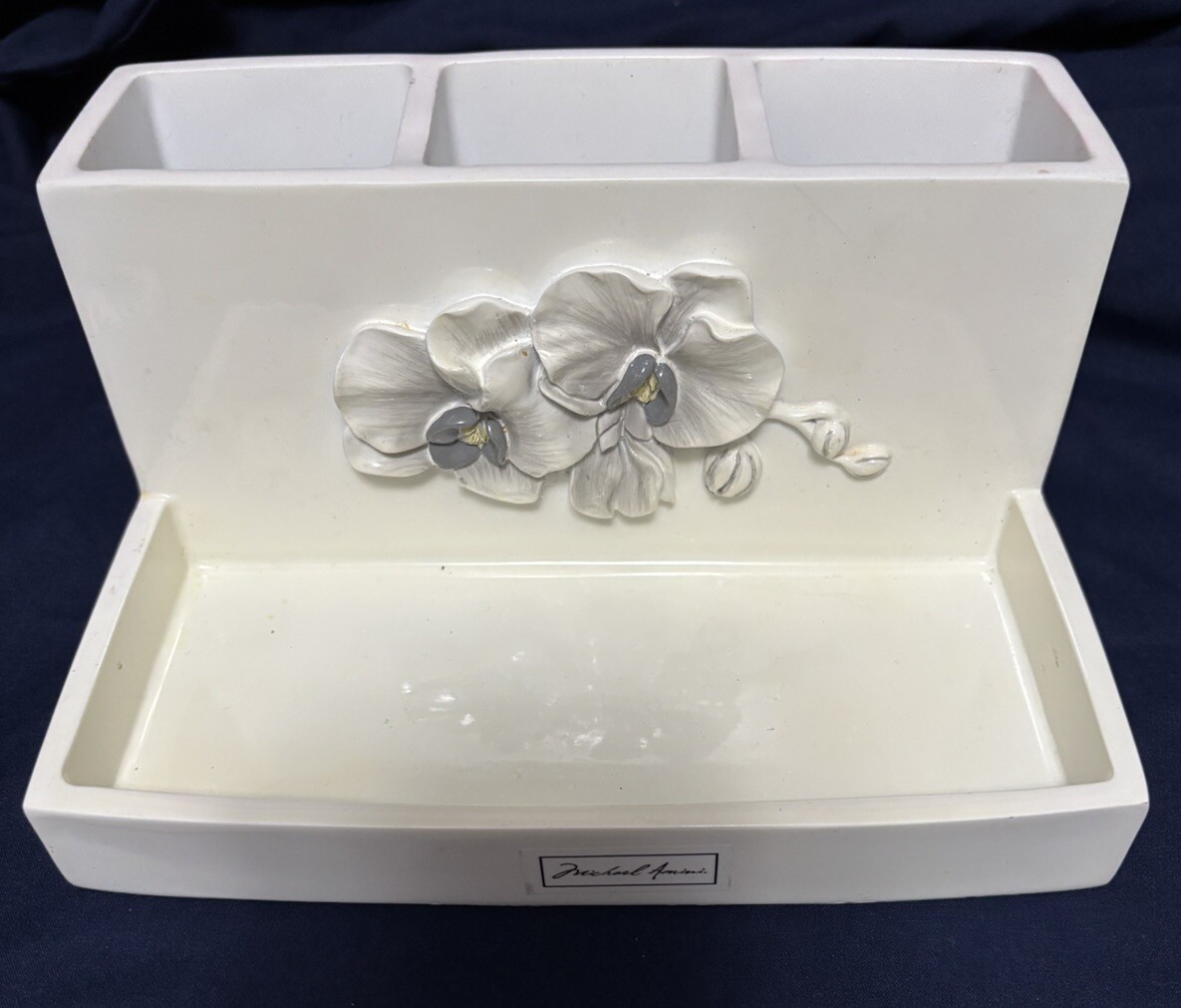 Michael Amini Bathroom Accessory Caddy Toothbrush, Paste, Brush, Comb - READ!!