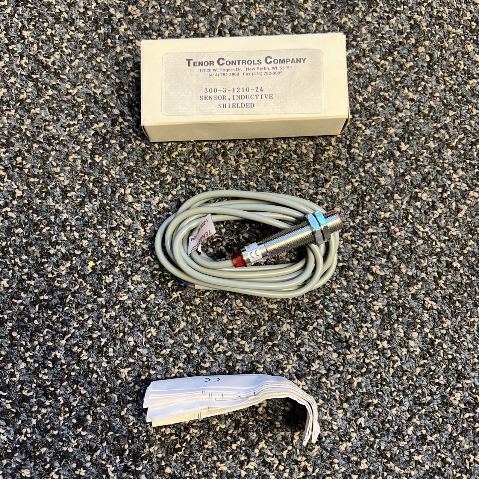 Tenor 300-3-1210-24 Inductive Proximity Sensor New