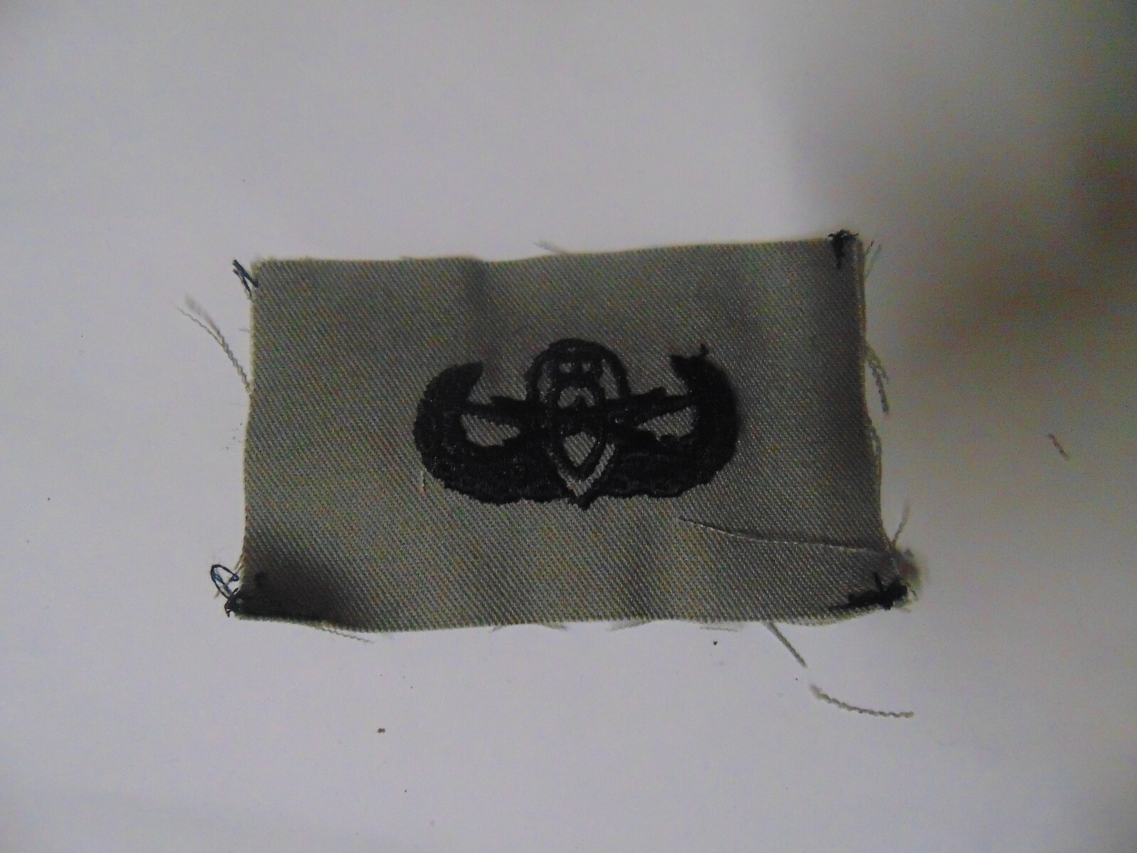 MILITARY PATCH US AIR FORCE CLOTH SEW ON ABU GRAY SENIOR EXPLOSIVE ORDNANCE DISP