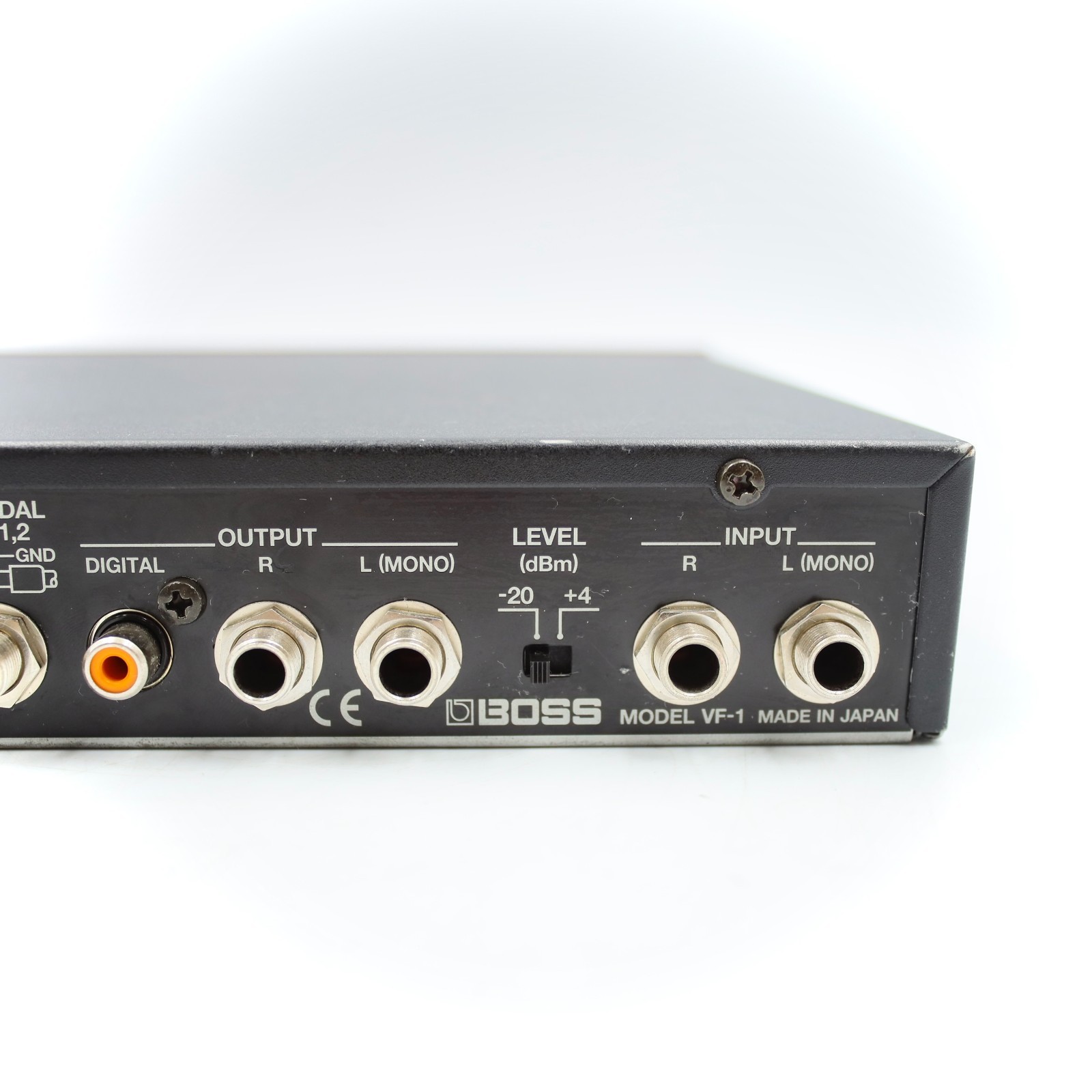 BOSS VF-1 24-Bit Multi-Effects Processor With Power Supply Made in Japan ZM98049