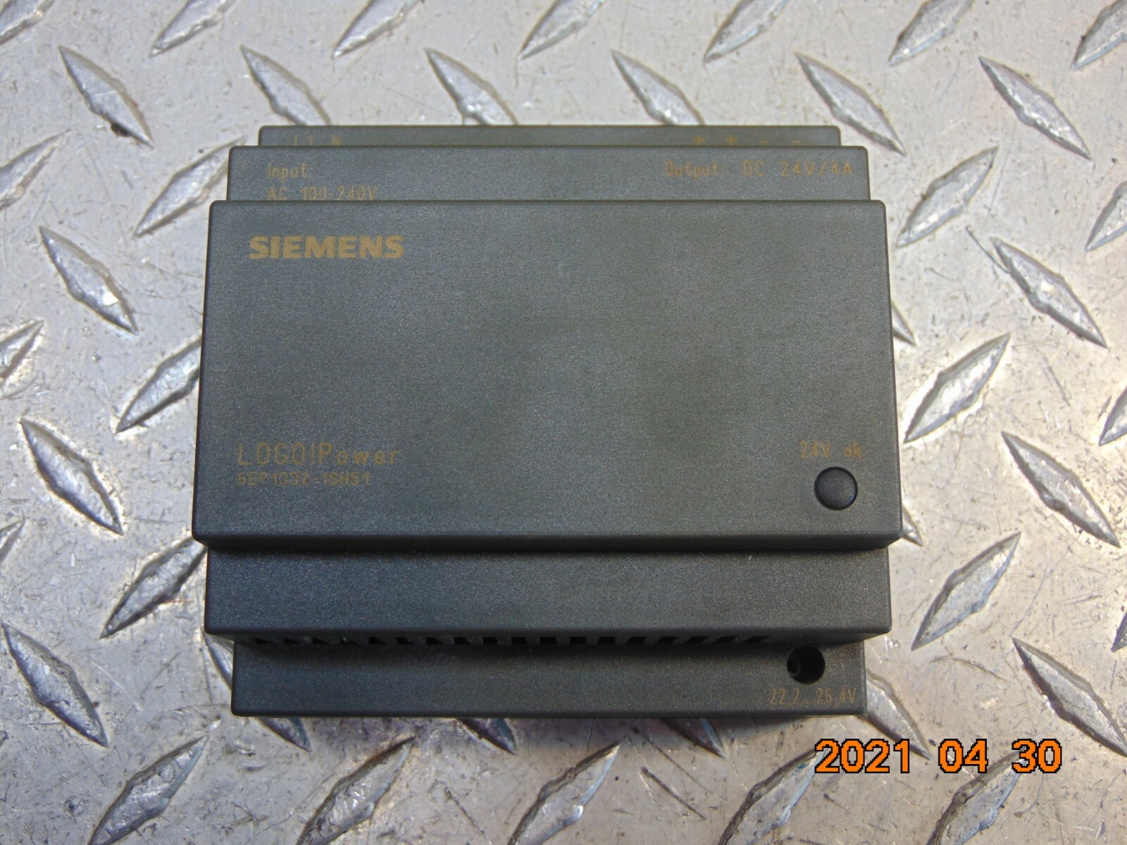 SIEMENS 6EP1332-1SH51 LOGO POWER SUPPLY *FREE SHIPPING*