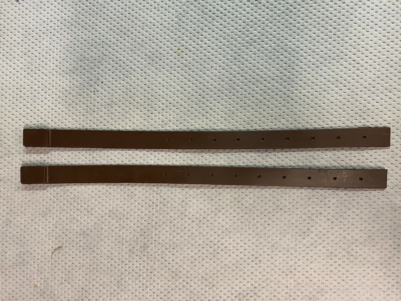 Great Northern Replacement Rubber Quiver Brown Straps (1 pair)