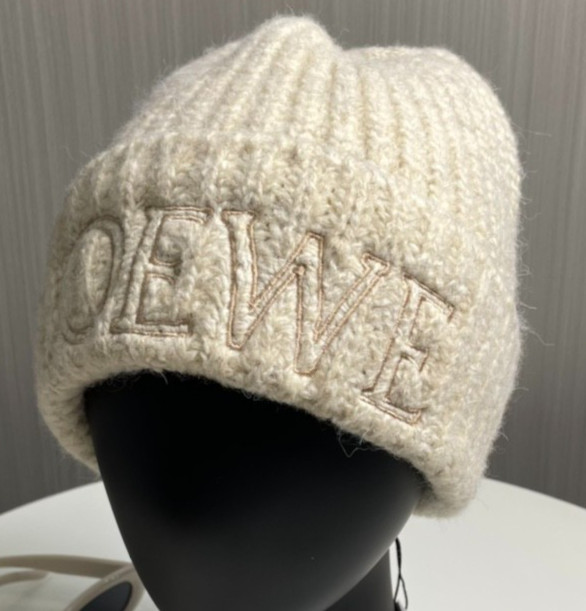 New LOEWE Wool Mix Knitted Beanie Embroidery Letter Warm Couple Winter Daily Hat