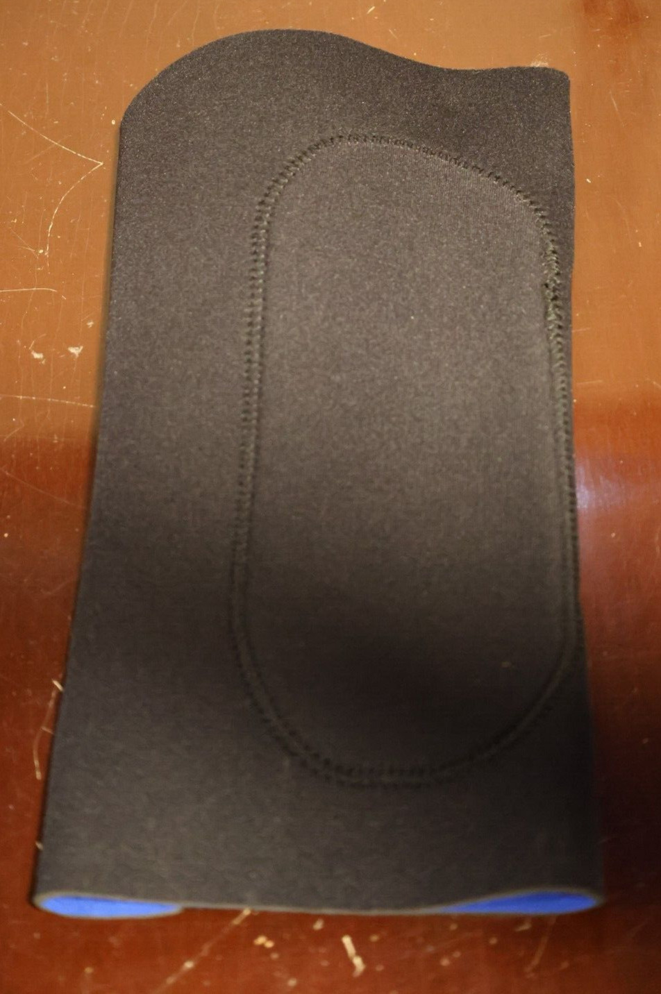 Procare Closed Patella Knee Sleeve  Medium-Unused but no box