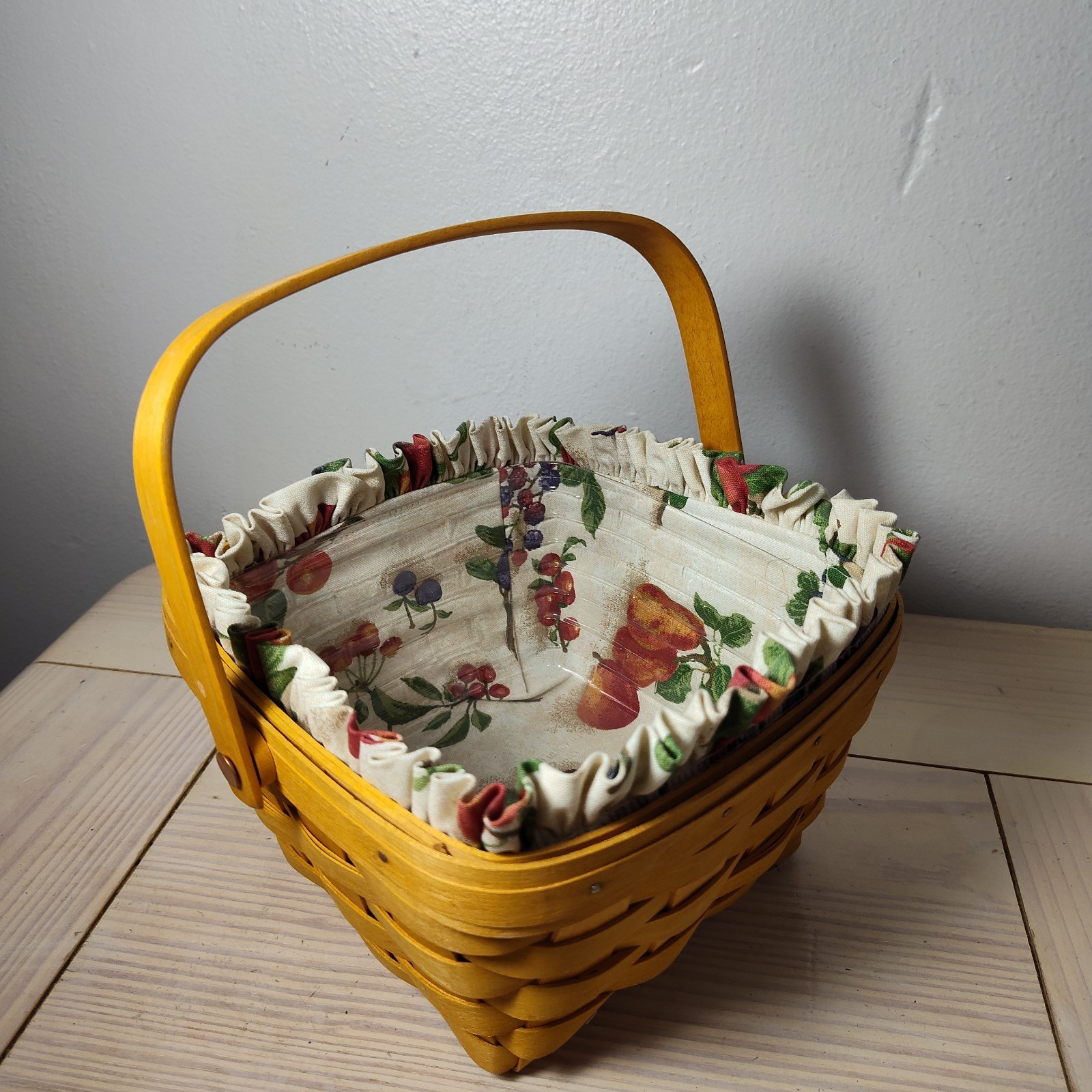 Longaberger Vtg Apple Square Basket  Liner + Protector Handle