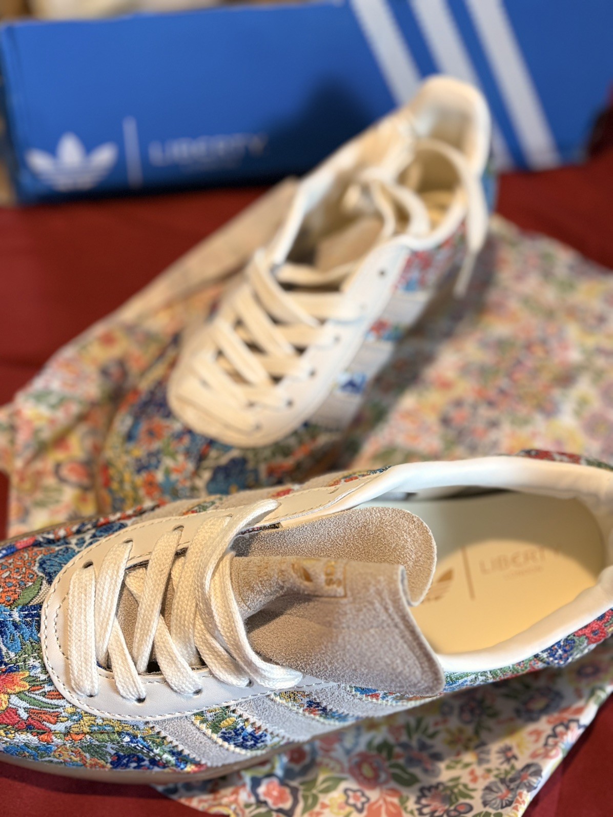 NEW  Adidas Gazelle IndoorLiberty London Floral Embroidery (Women's) JP5309 NEW