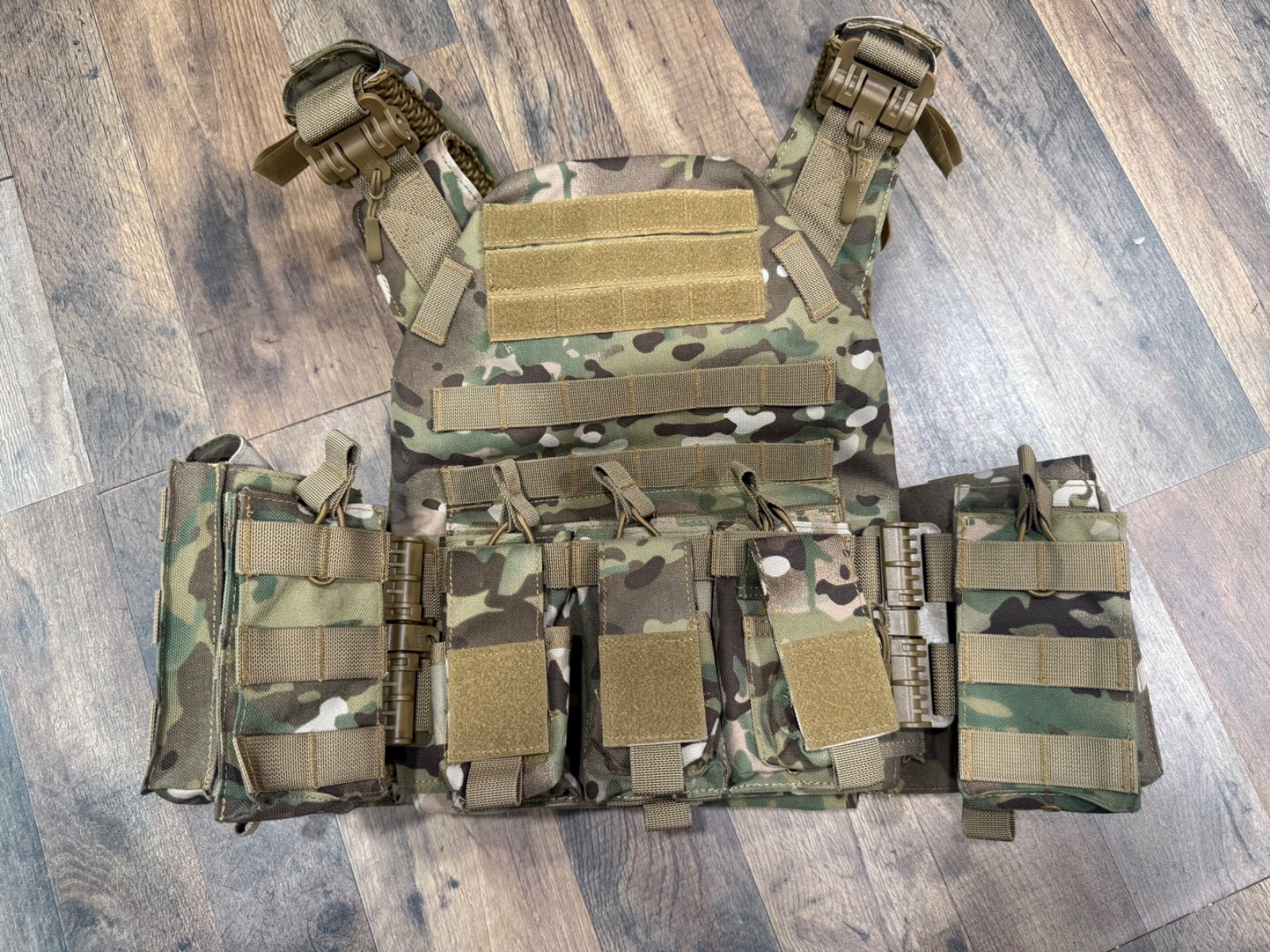 Combat Ready Tactical Vest - OCP / Multicam - S / M - 1050 Denier Nylon!