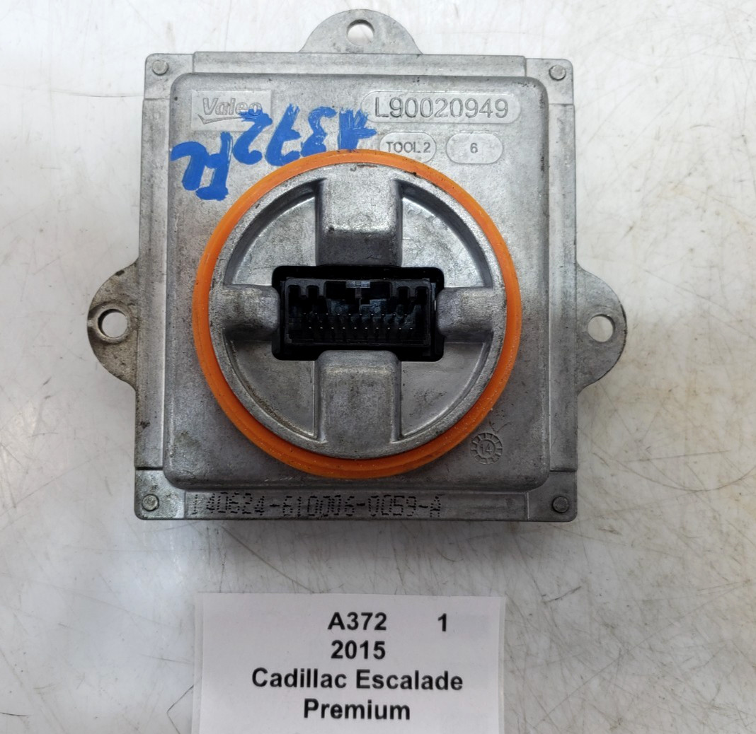 ✅ 15-20 OEM Cadillac Escalade Front Left Driver Headlight Lamp Control Module