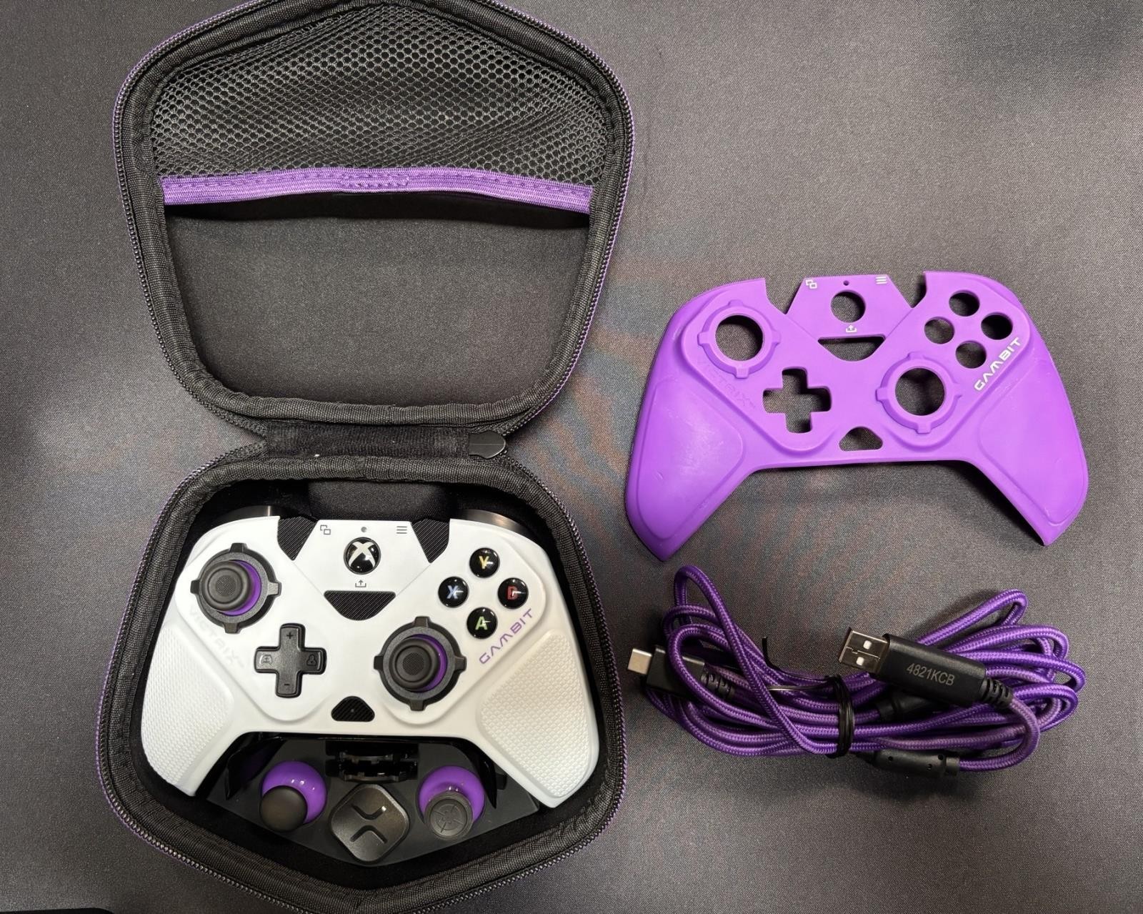 Victrix Gambit Dual Core Tournament Wired Controller for Xbox Series (049-006)