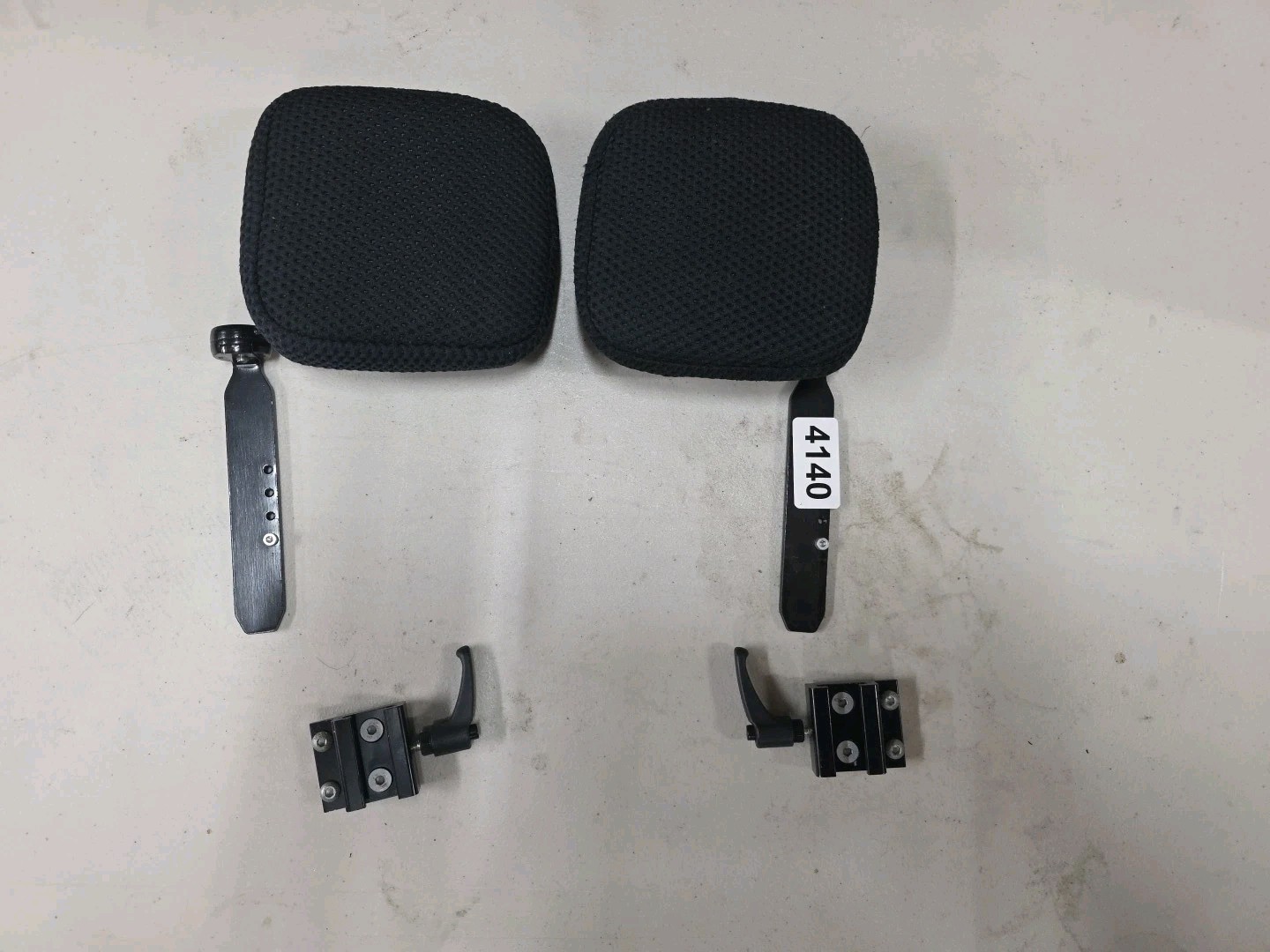 Pair Of Permobil F3 F5 M3 M5 M300 M400   Corpus Lateral Thigh Support 6"×5.5"