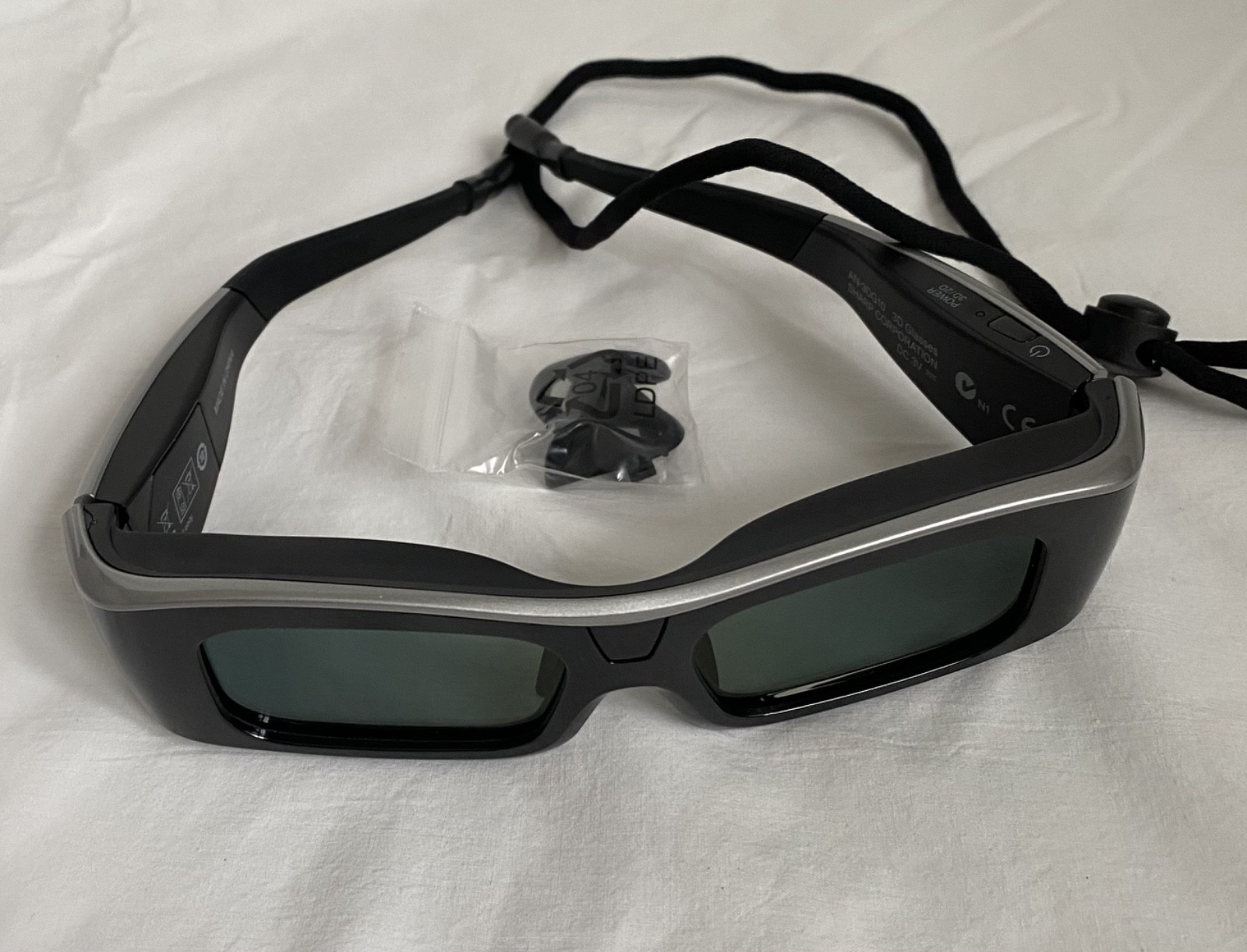 Sharp AN-3DG10 Black/Silver Battery Powered Active Matrix Flat/Fixed 3D Glasses