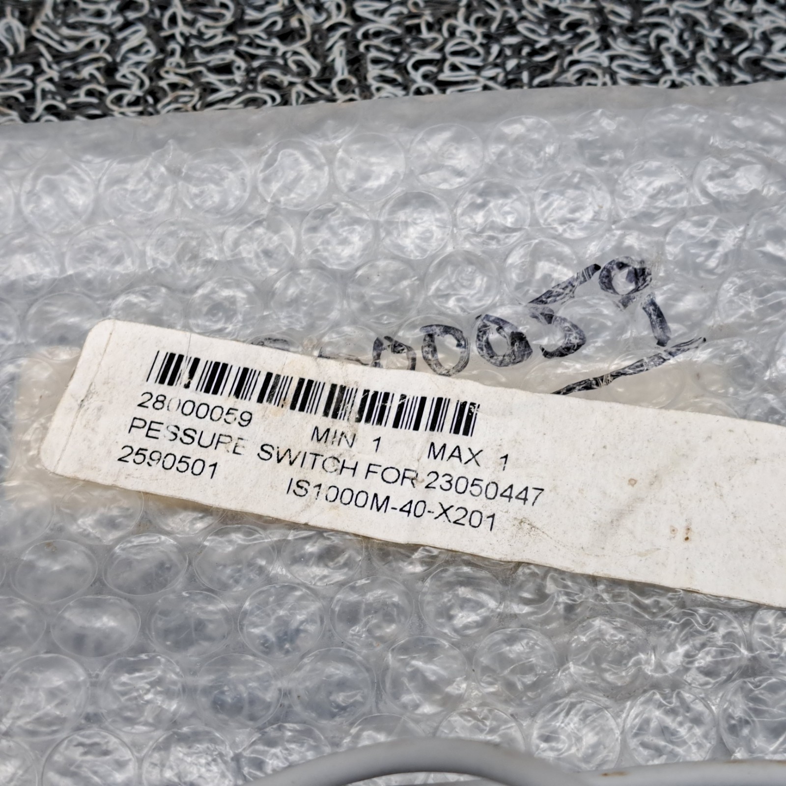 SMC IS 1000-40-X201 Pressure Switch for 23050447