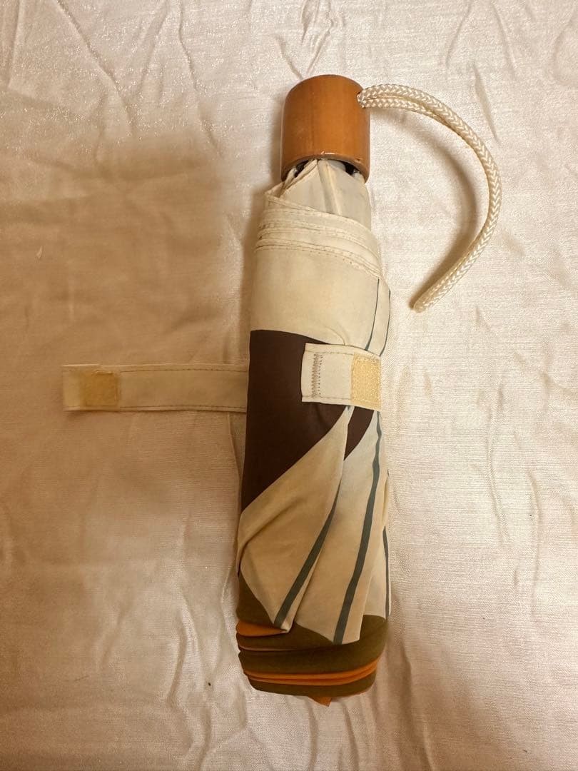 Orla Kiely Folding Umbrella Stem Leaf Pattern Leaves All-Over Pattern Authentic
