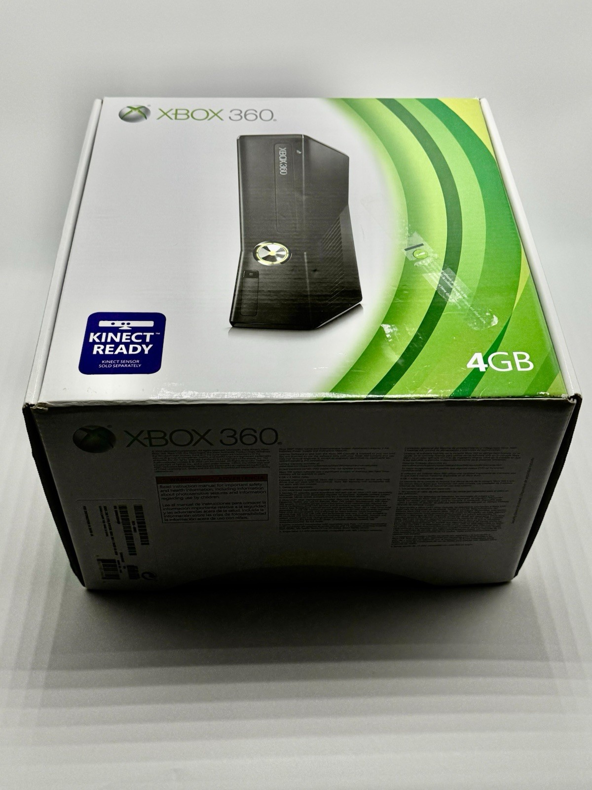 Xbox 360 Slim 4GB CIB Bundle — Kinect 3 Controllers Mic Media remote 4 Games Etc