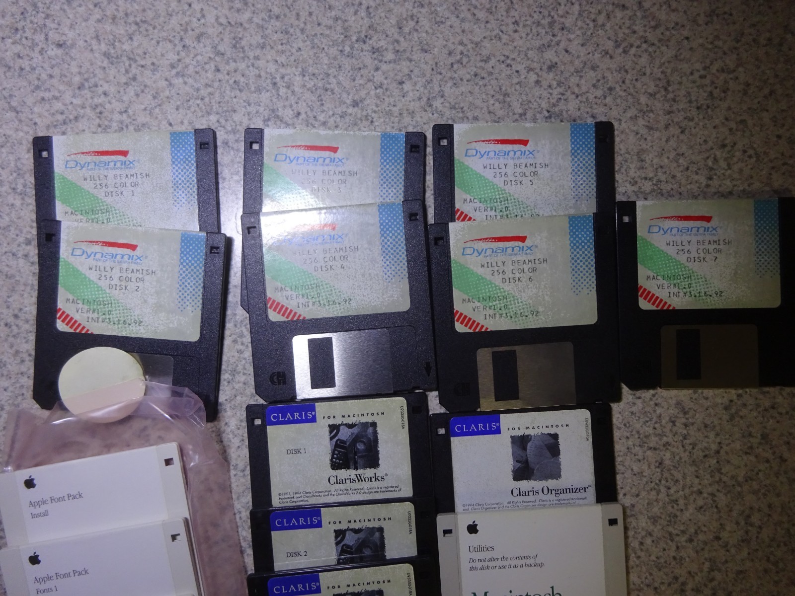 Macintosh Software 3.5 " Floppy Disks Lot - Games & Other - Vintage  Apple